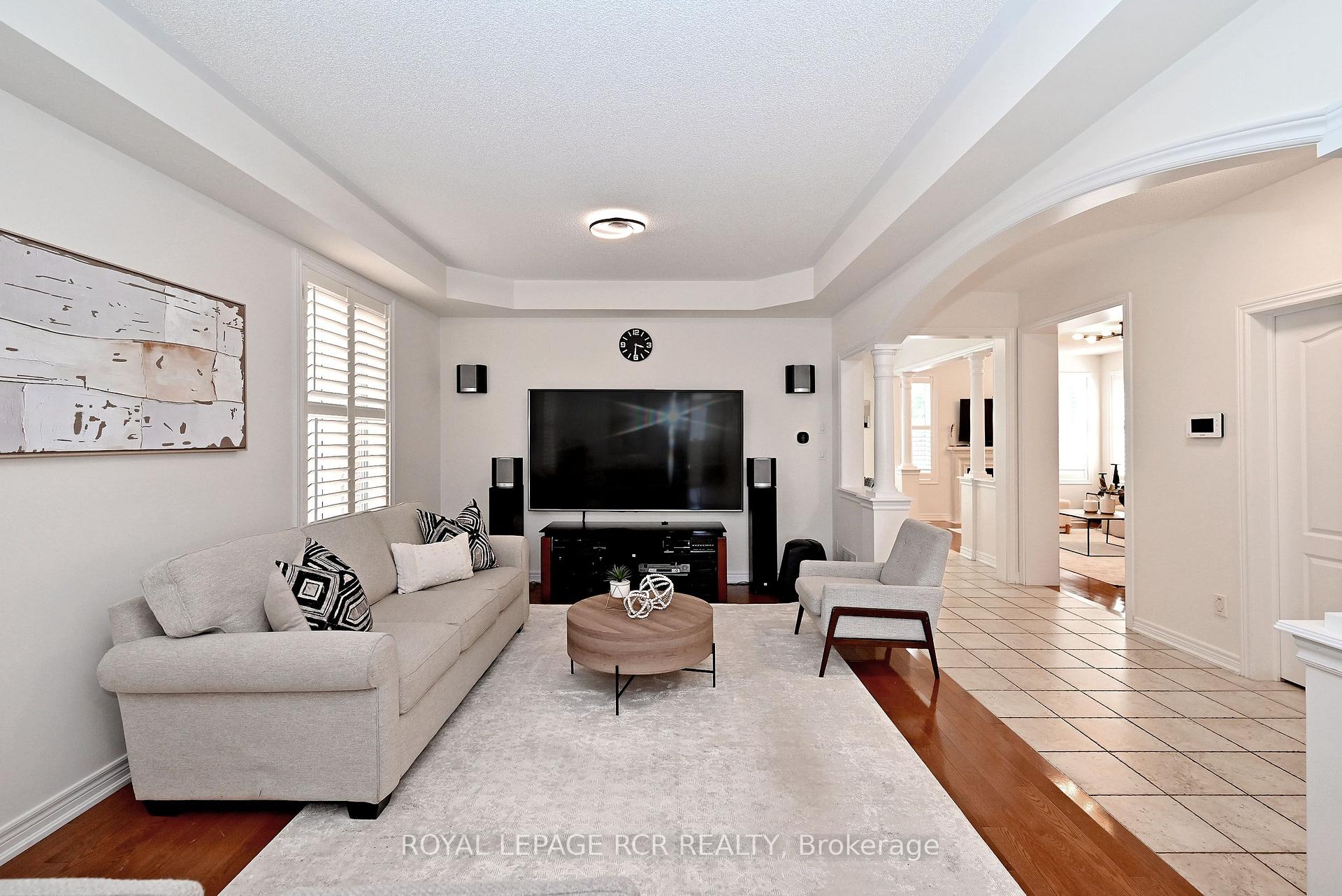 Photo 10 of 43 Ivy Glen Drive, Vaughan, Patterson — HOMEH
