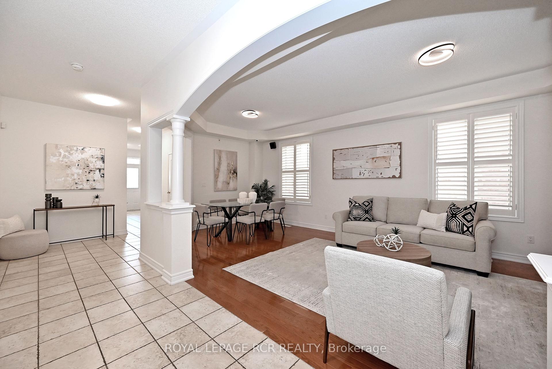 Photo 12 of 43 Ivy Glen Drive, Vaughan, Patterson — HOMEH