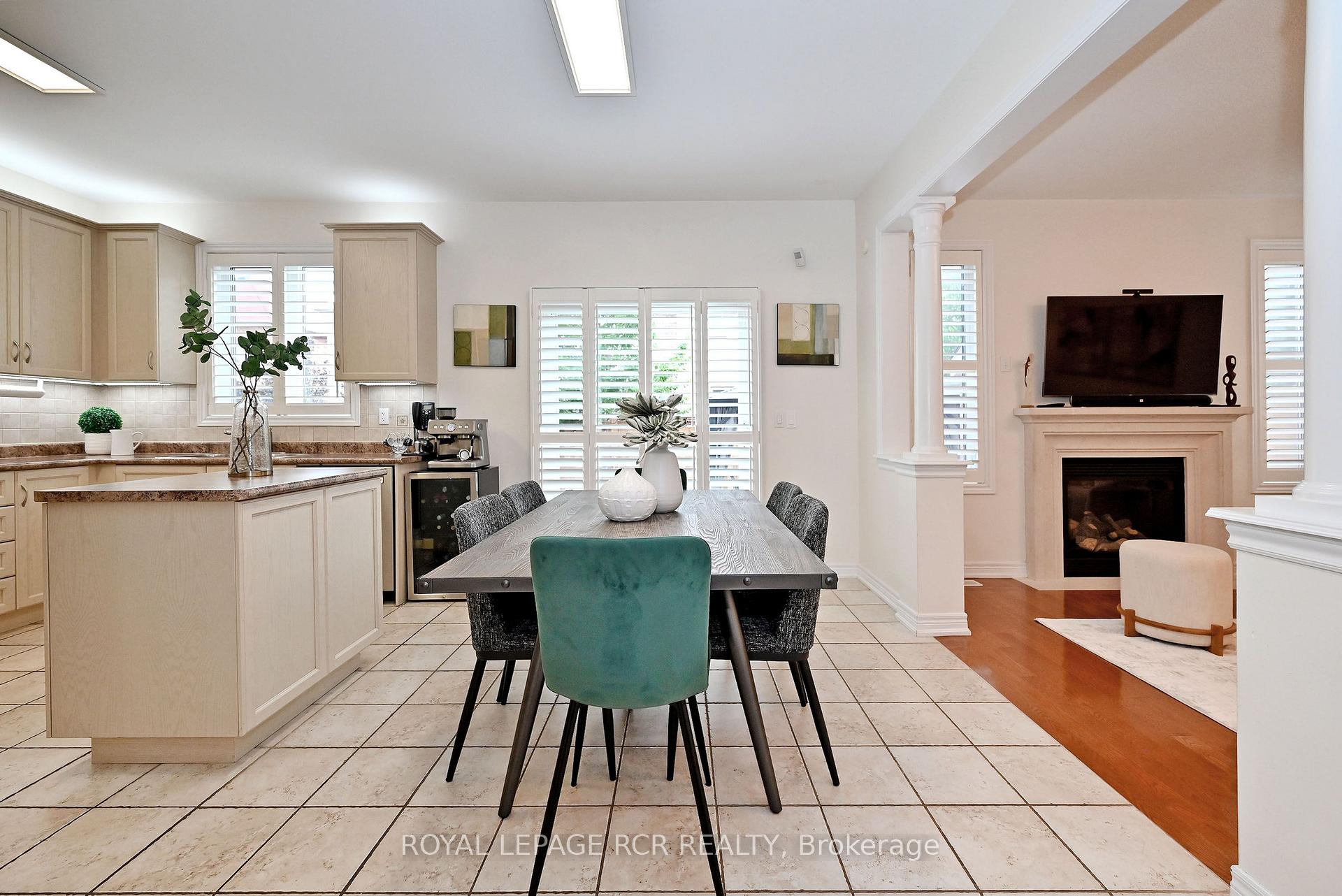 Photo 22 of 43 Ivy Glen Drive, Vaughan, Patterson — HOMEH