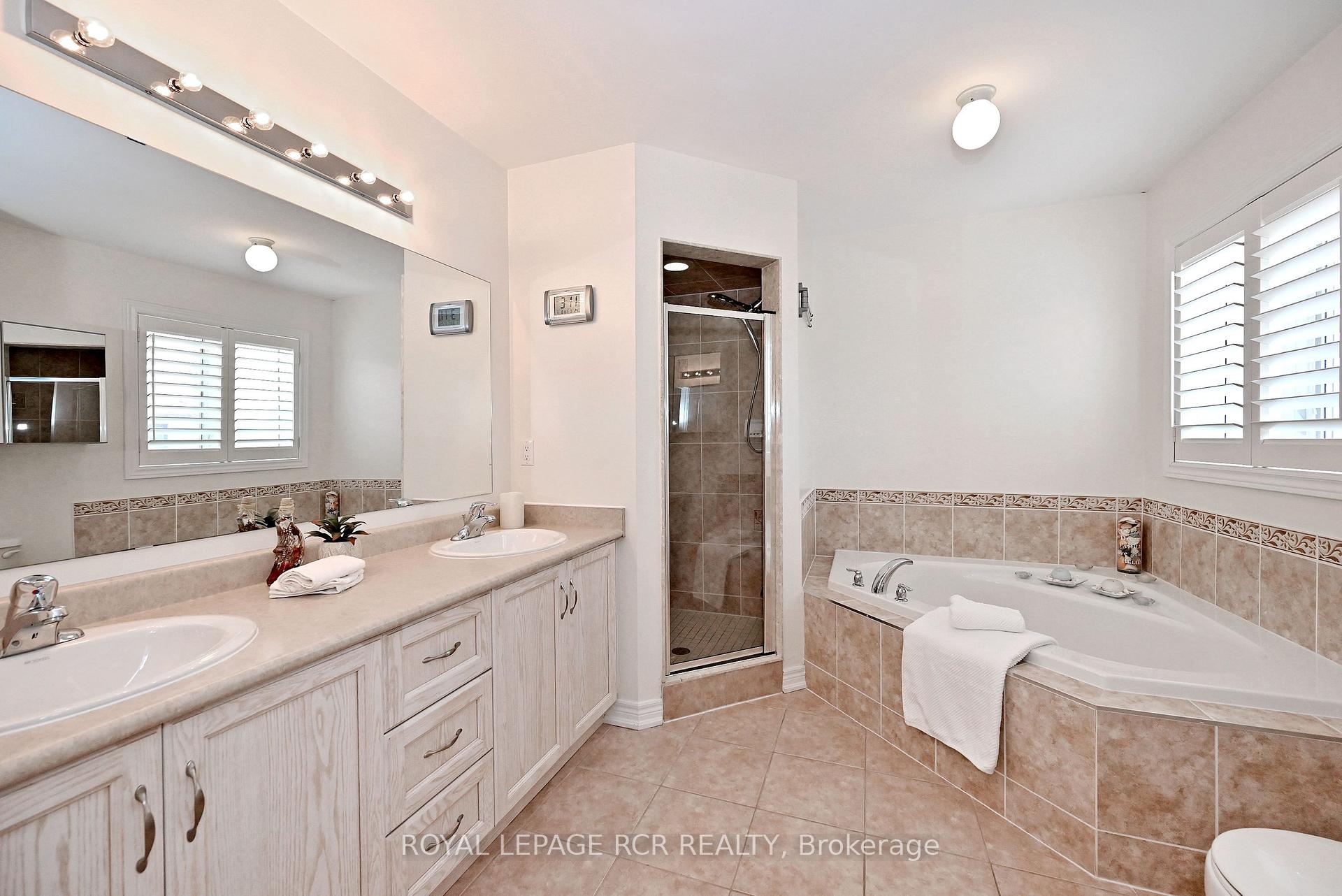 Photo 37 of 43 Ivy Glen Drive, Vaughan, Patterson — HOMEH
