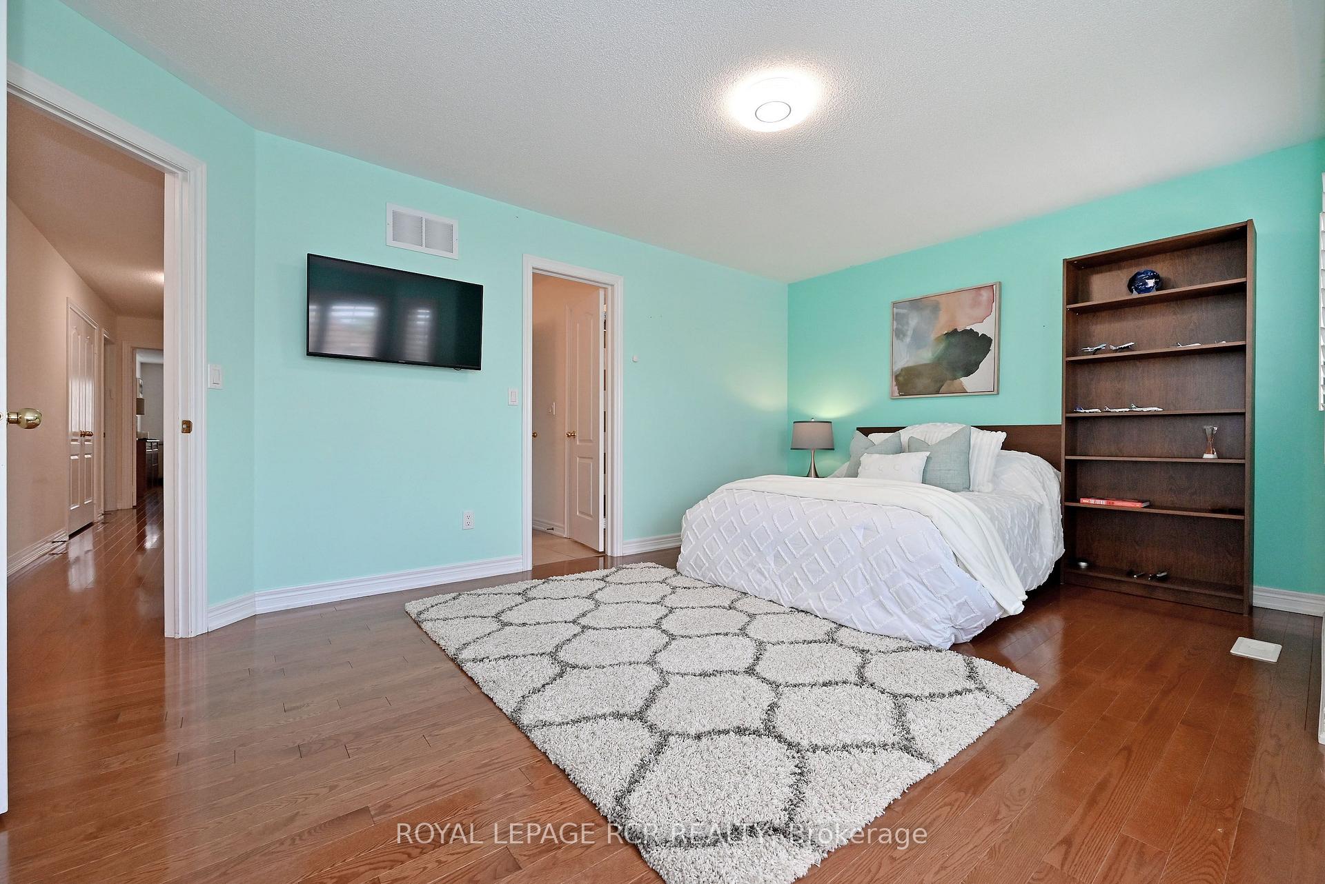 Photo 40 of 43 Ivy Glen Drive, Vaughan, Patterson — HOMEH