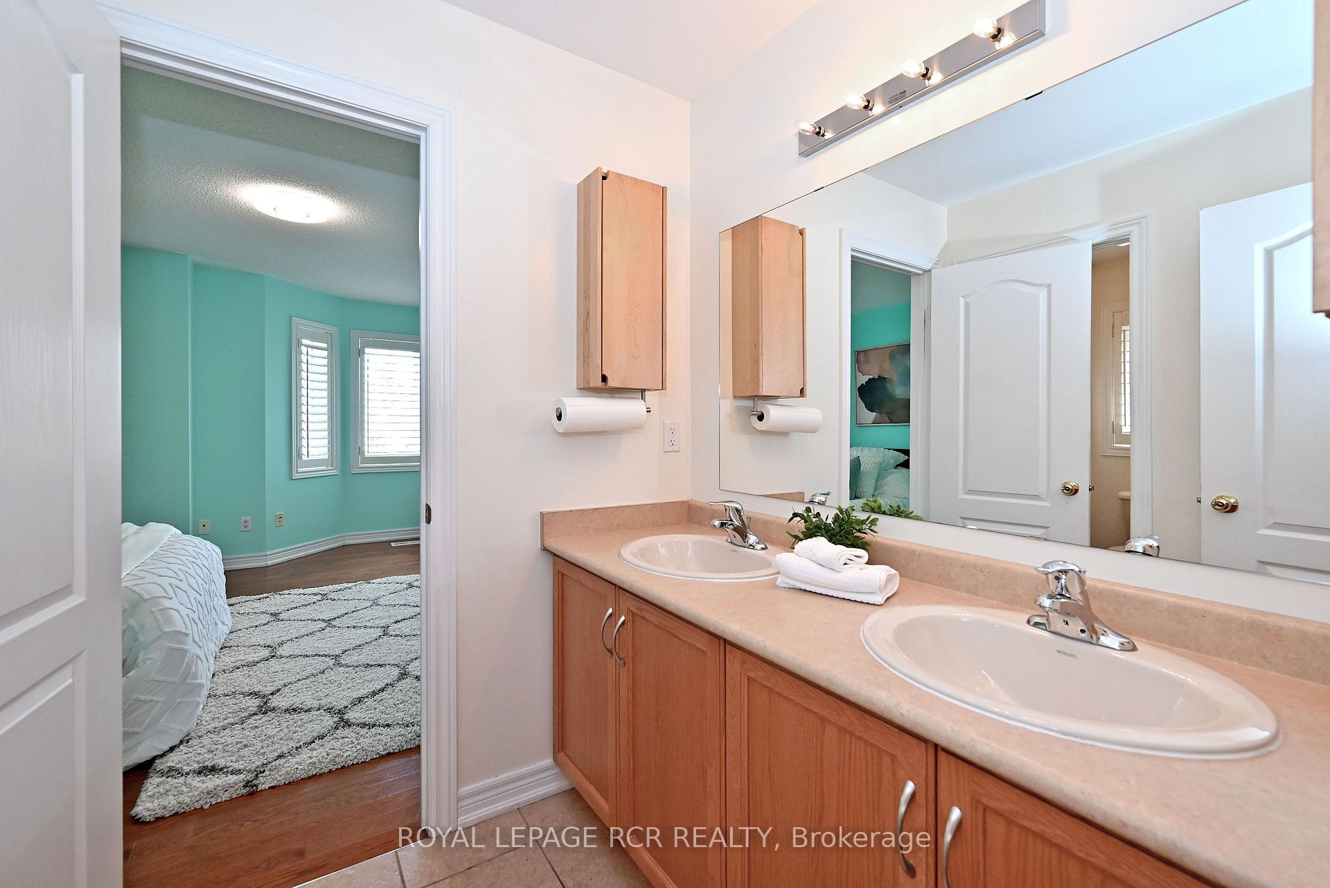 Photo 42 of 43 Ivy Glen Drive, Vaughan, Patterson — HOMEH
