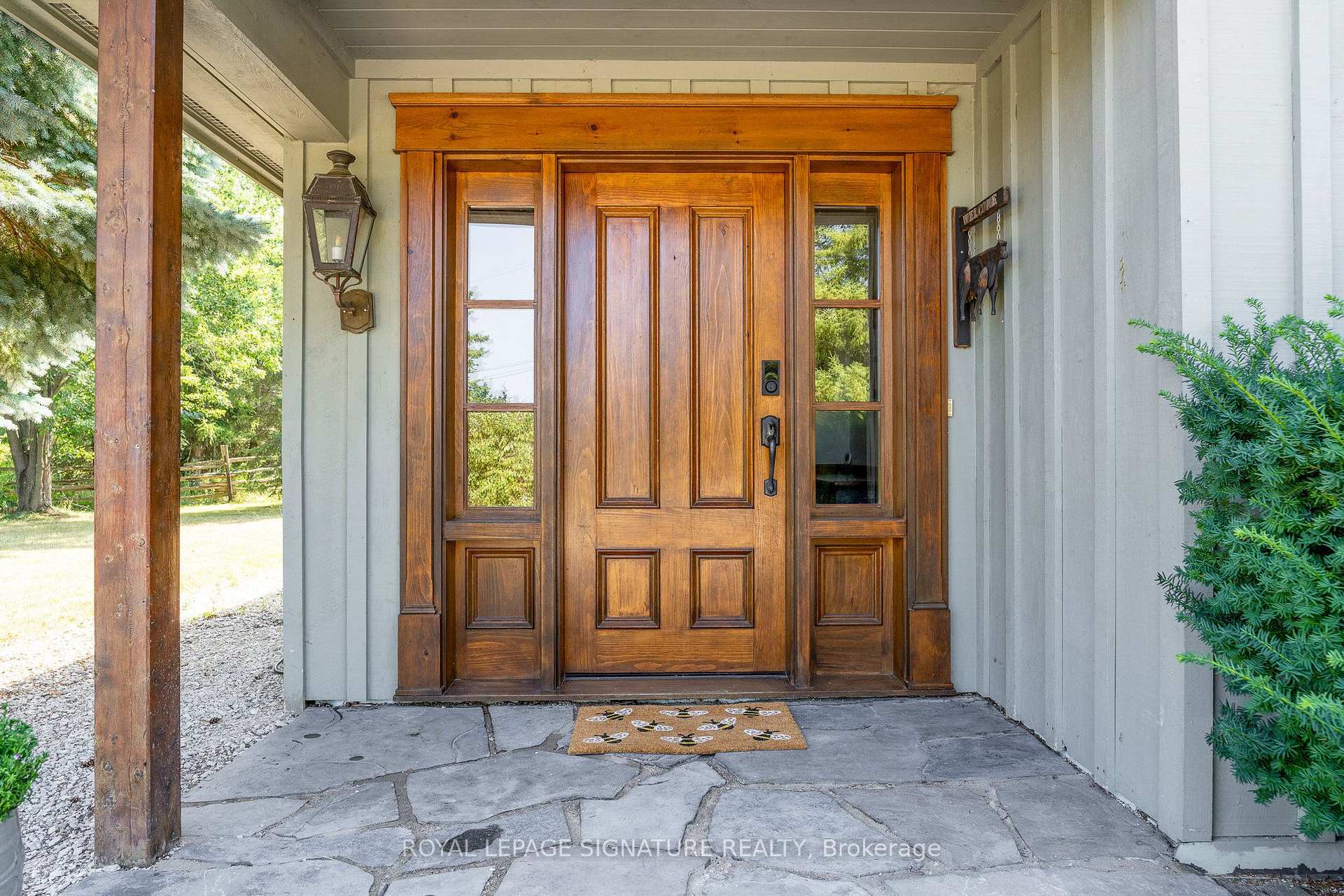 Photo 2 of 22 Newton Way, Clearview, Rural Clearview — HOMEH