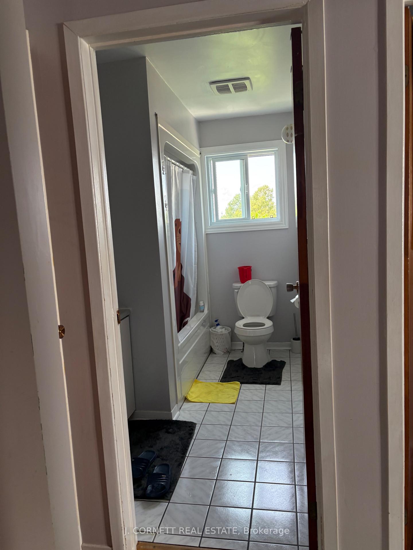 Photo 8 of 109 Eleventh Avenue E, Cornwall, Cornwall — HOMEH