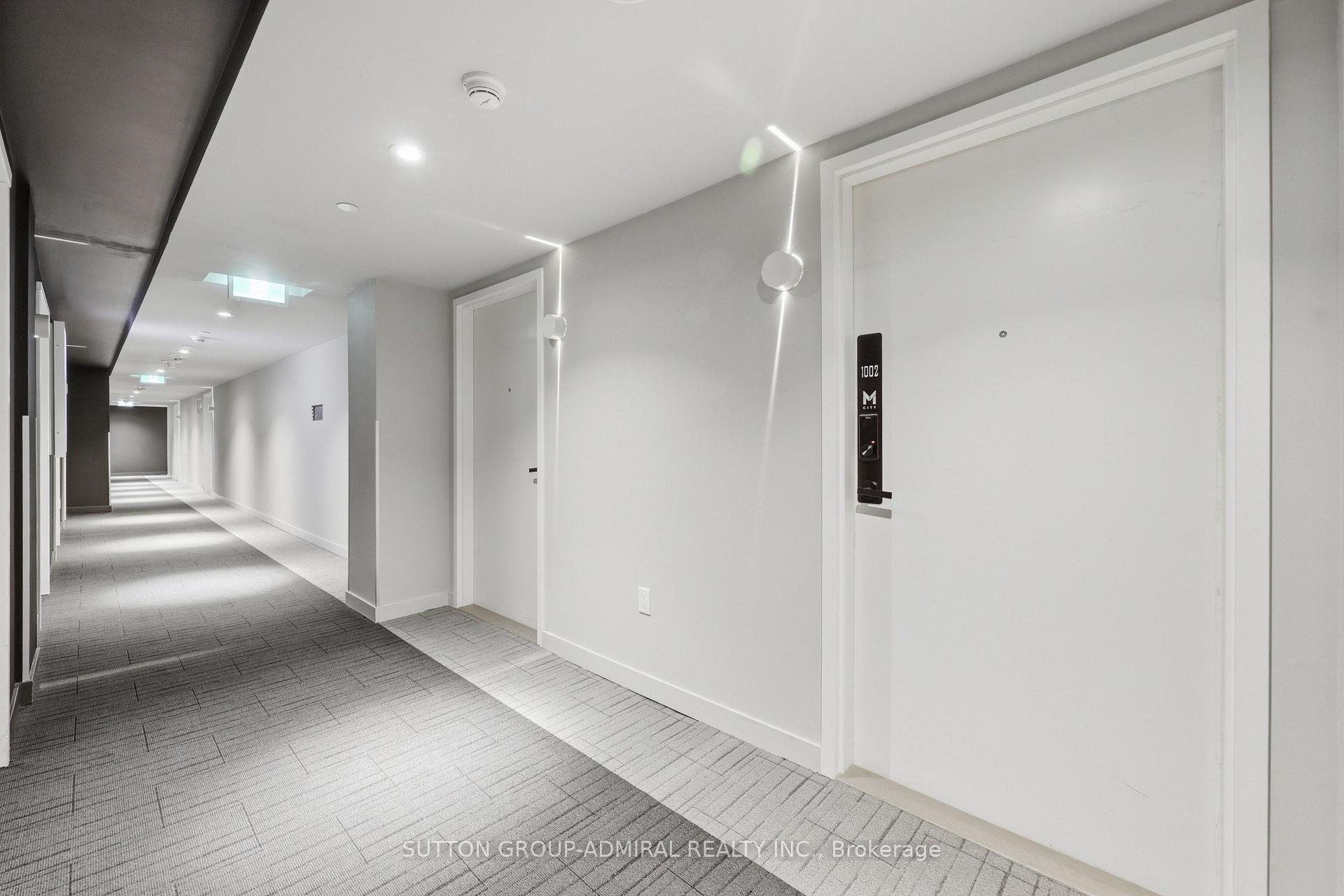 Photo 3 of Unit 1002, 3900 confederation Parkway, Mississauga, City Centre — HOMEH