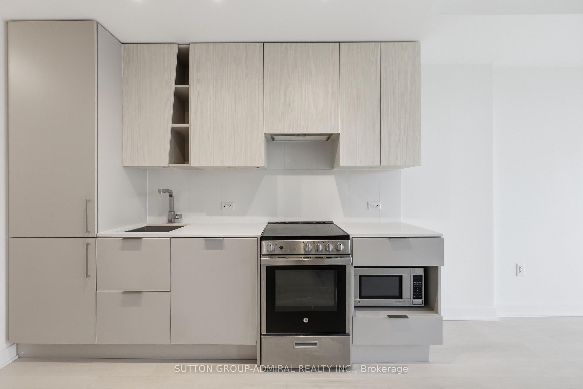Photo 6 of Unit 1002, 3900 confederation Parkway, Mississauga, City Centre — HOMEH