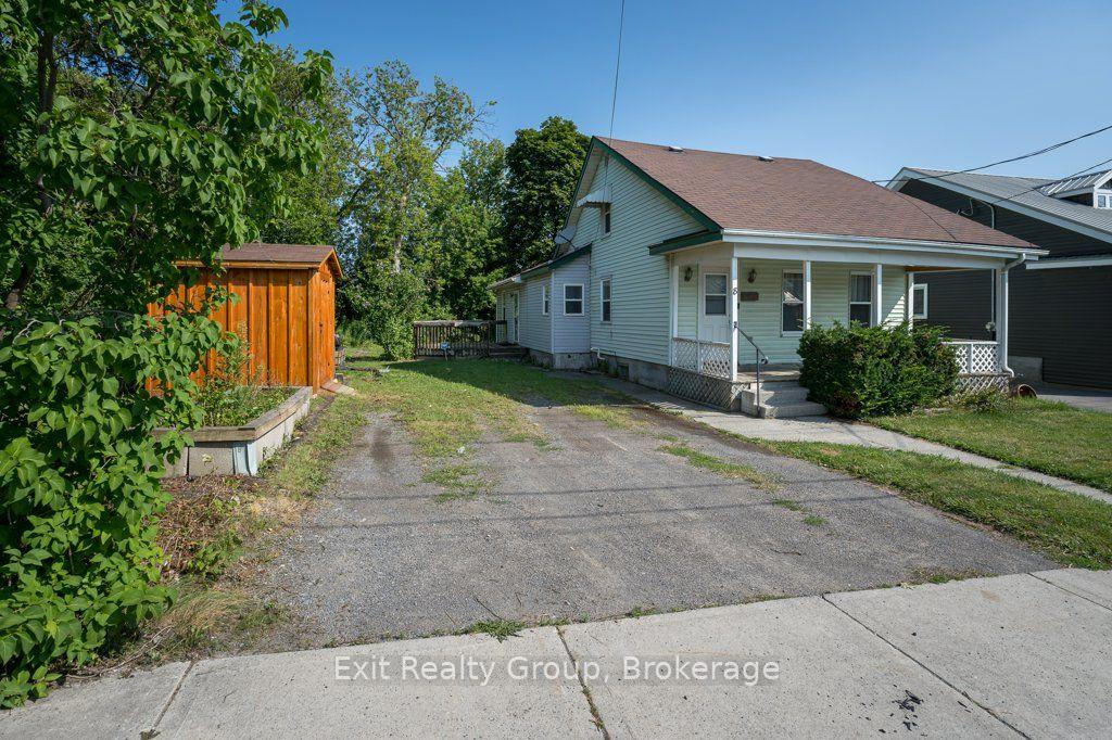 Photo 3 of 8 Ridley Street E, Belleville, Belleville Ward — HOMEH