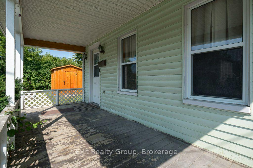 Photo 7 of 8 Ridley Street E, Belleville, Belleville Ward — HOMEH