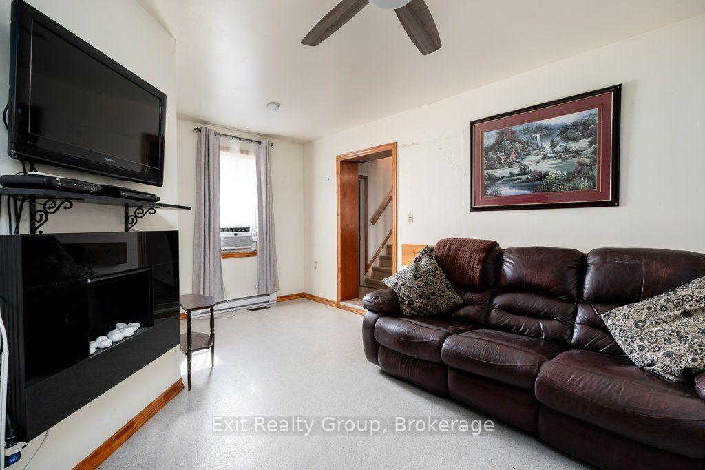 Photo 18 of 8 Ridley Street E, Belleville, Belleville Ward — HOMEH