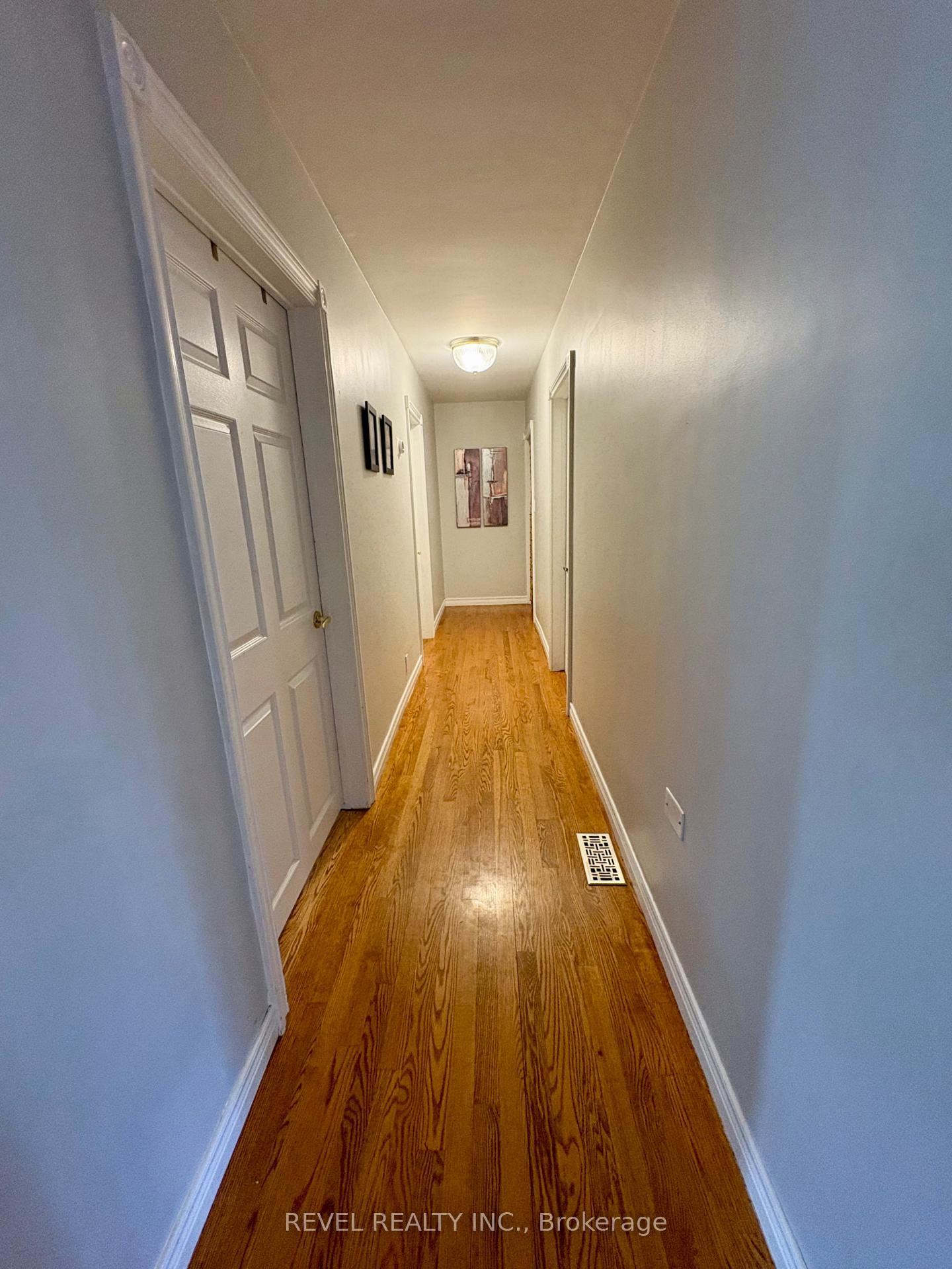 Photo 24 of 414 Ninth Avenue, Cochrane — HOMEH