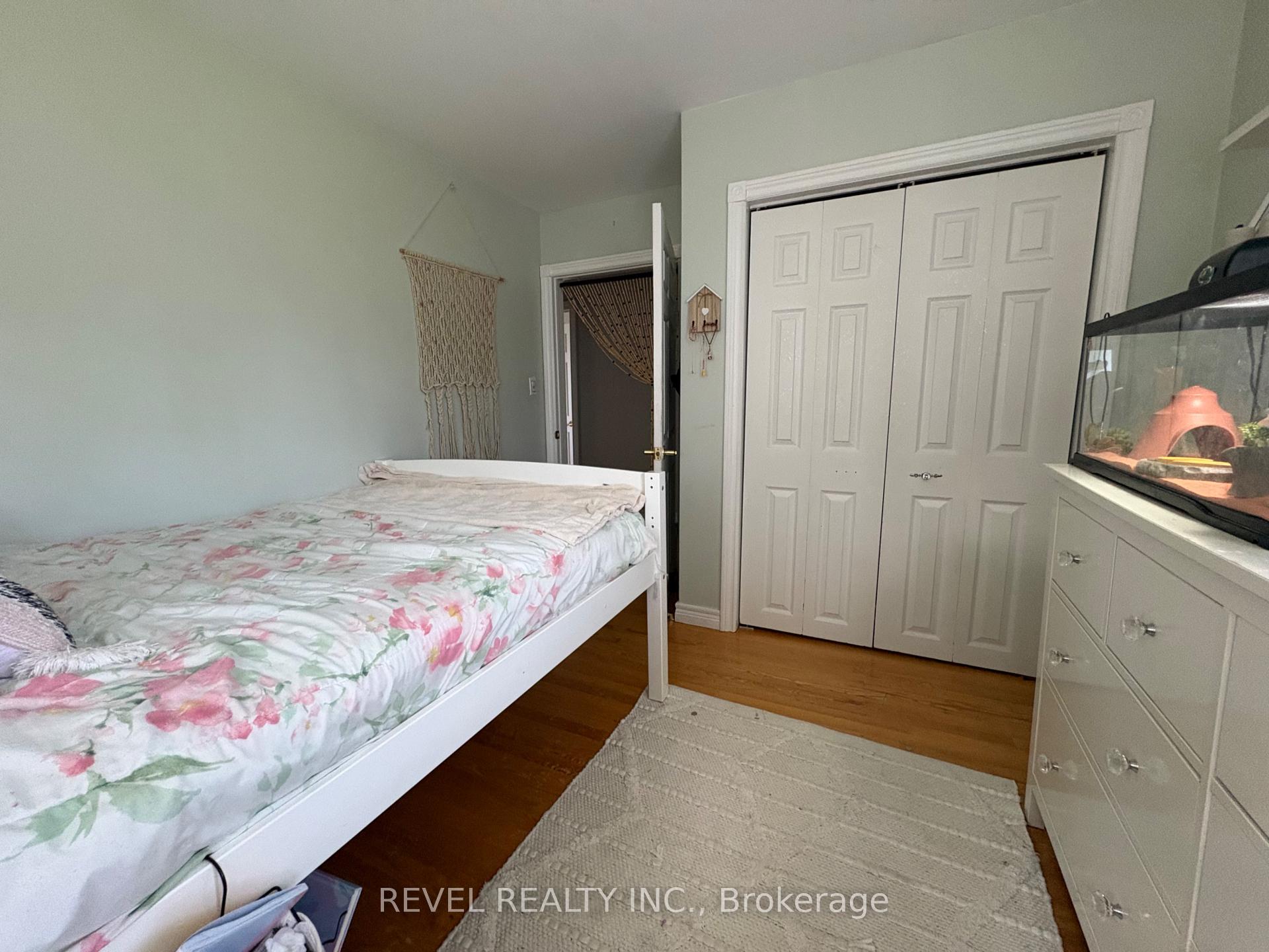 Photo 27 of 414 Ninth Avenue, Cochrane — HOMEH