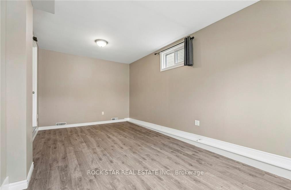 Photo 6 of 62 Corbett Drive, Barrie, Grove East — HOMEH