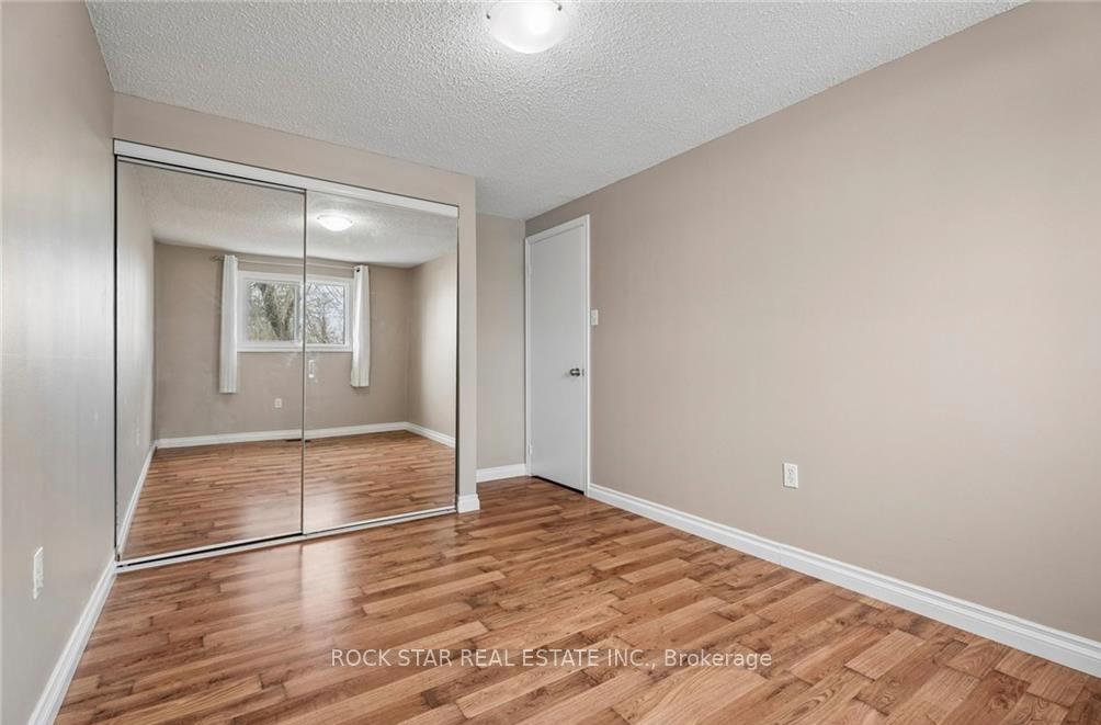 Photo 18 of 62 Corbett Drive, Barrie, Grove East — HOMEH