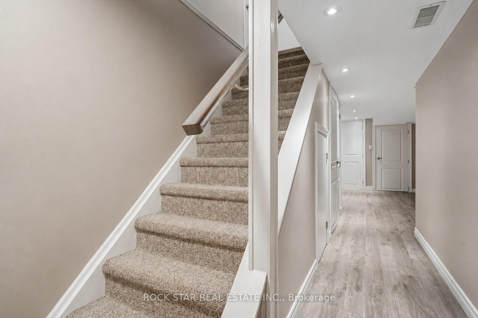 Photo 23 of 62 Corbett Drive, Barrie, Grove East — HOMEH