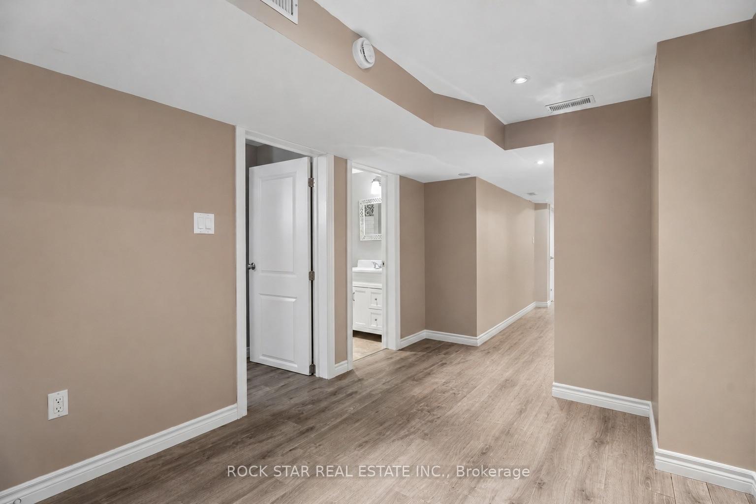 Photo 24 of 62 Corbett Drive, Barrie, Grove East — HOMEH