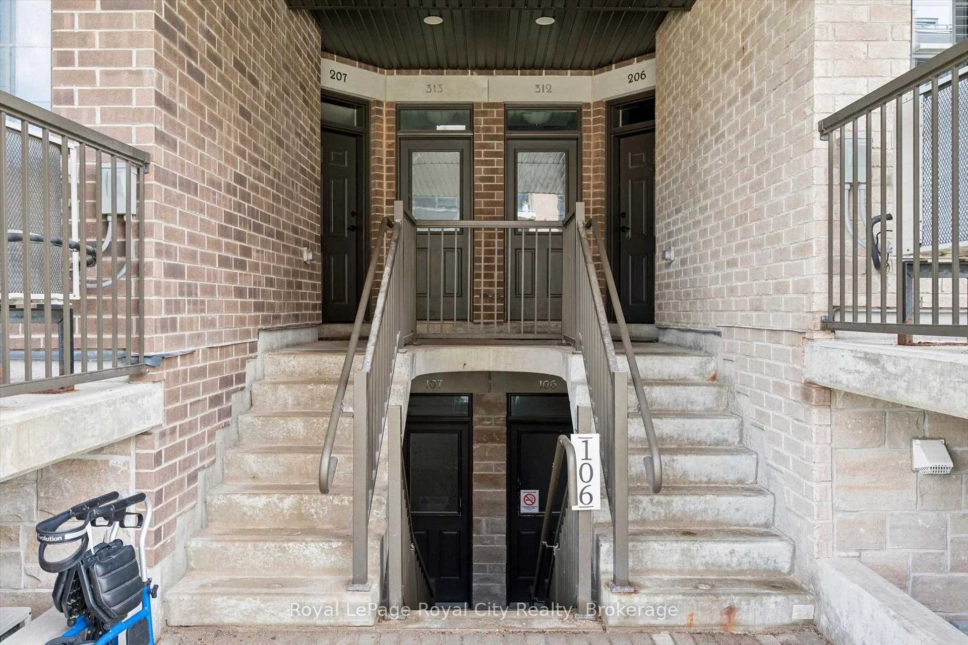 Photo 10 of Unit 207, 333 Gosling Gardens, Guelph, Clairfields/Hanlon Business Park — HOMEH