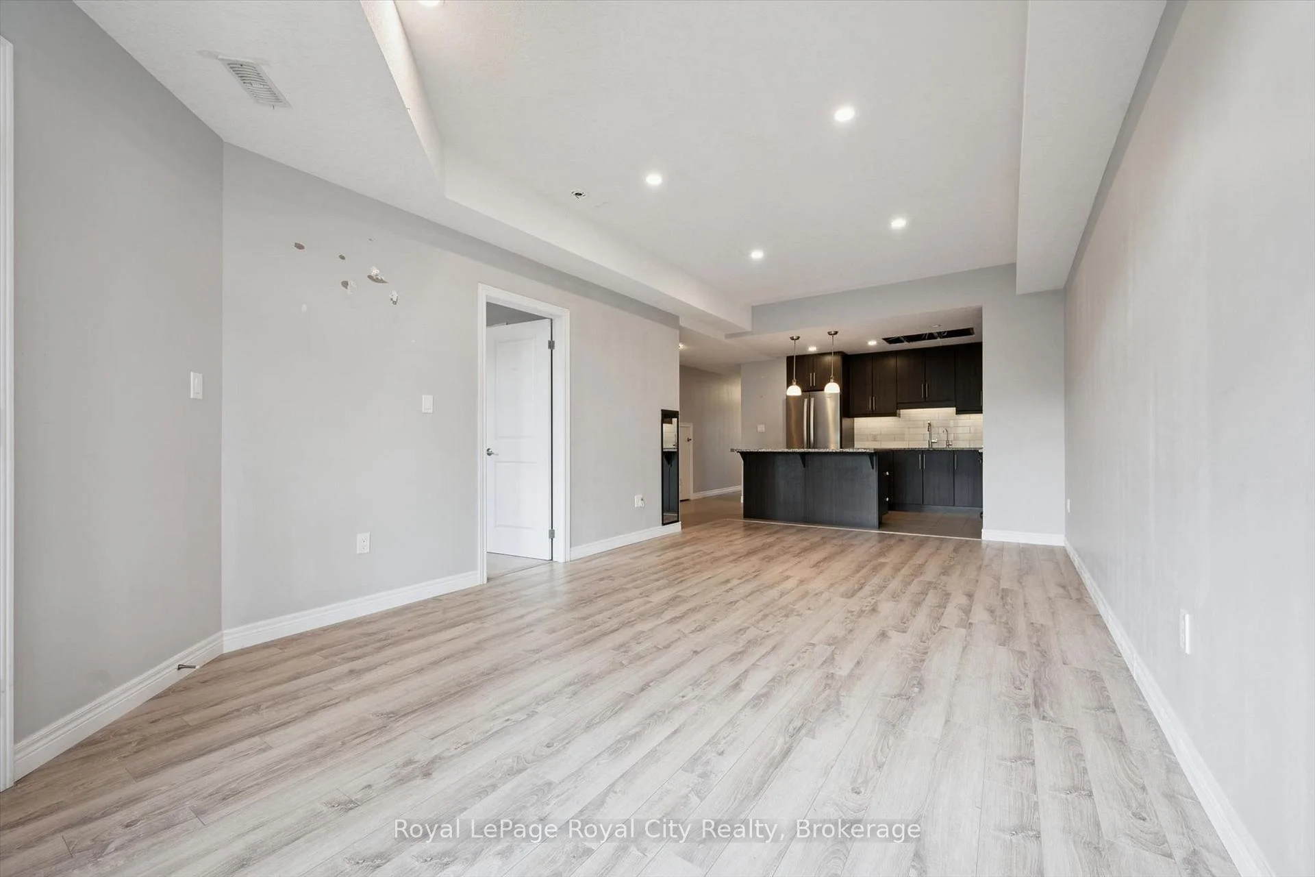 Photo 28 of Unit 207, 333 Gosling Gardens, Guelph, Clairfields/Hanlon Business Park — HOMEH