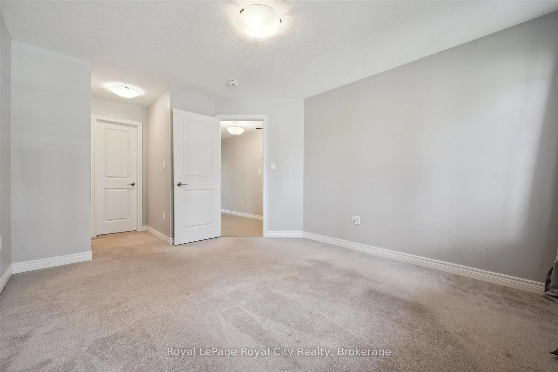 Photo 61 of Unit 207, 333 Gosling Gardens, Guelph, Clairfields/Hanlon Business Park — HOMEH