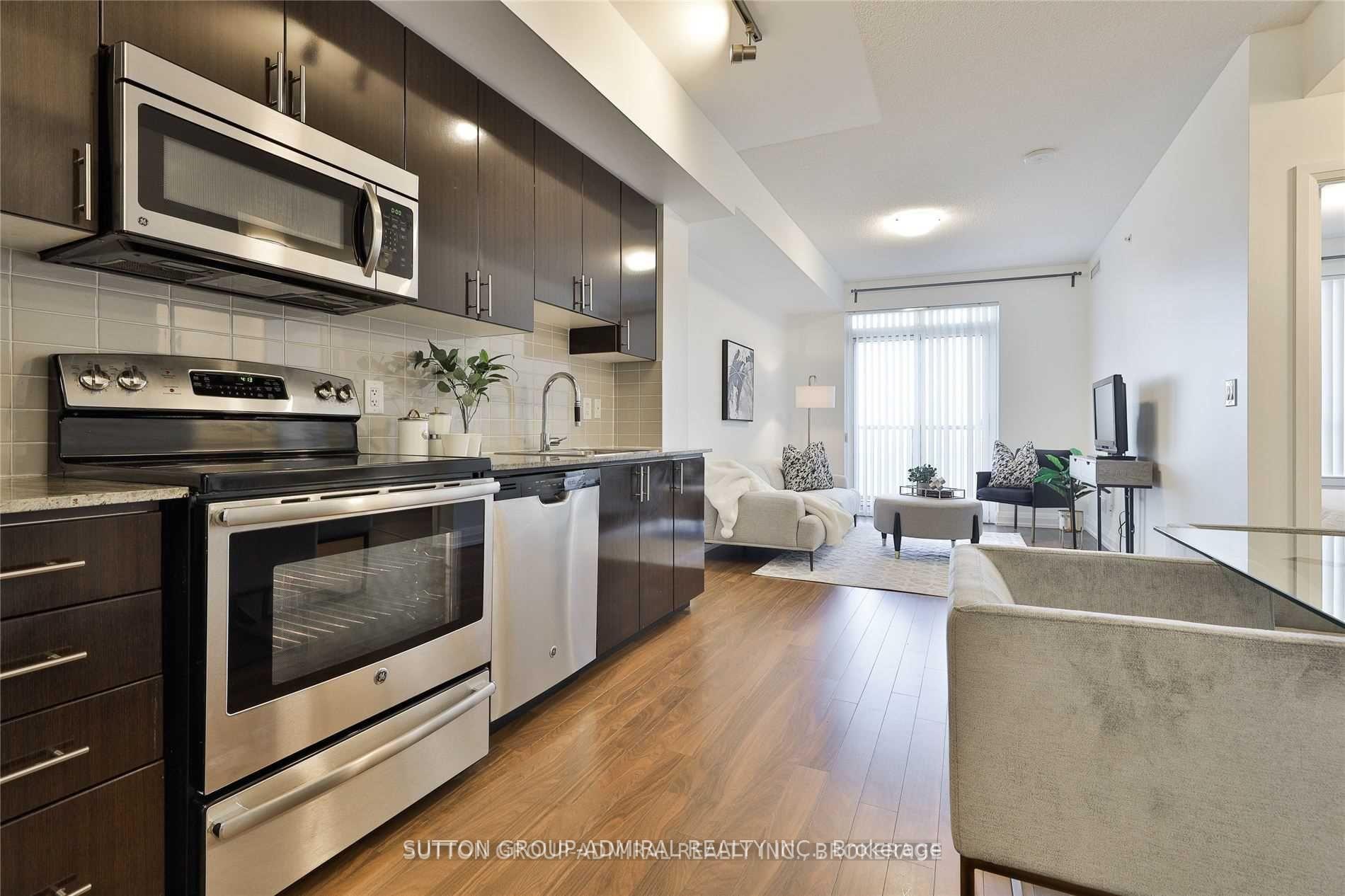 Photo 3 of Unit 405, 7171 Yonge Street, Markham, Grandview — HOMEH