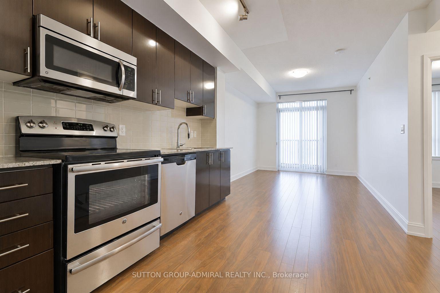 Photo 4 of Unit 405, 7171 Yonge Street, Markham, Grandview — HOMEH