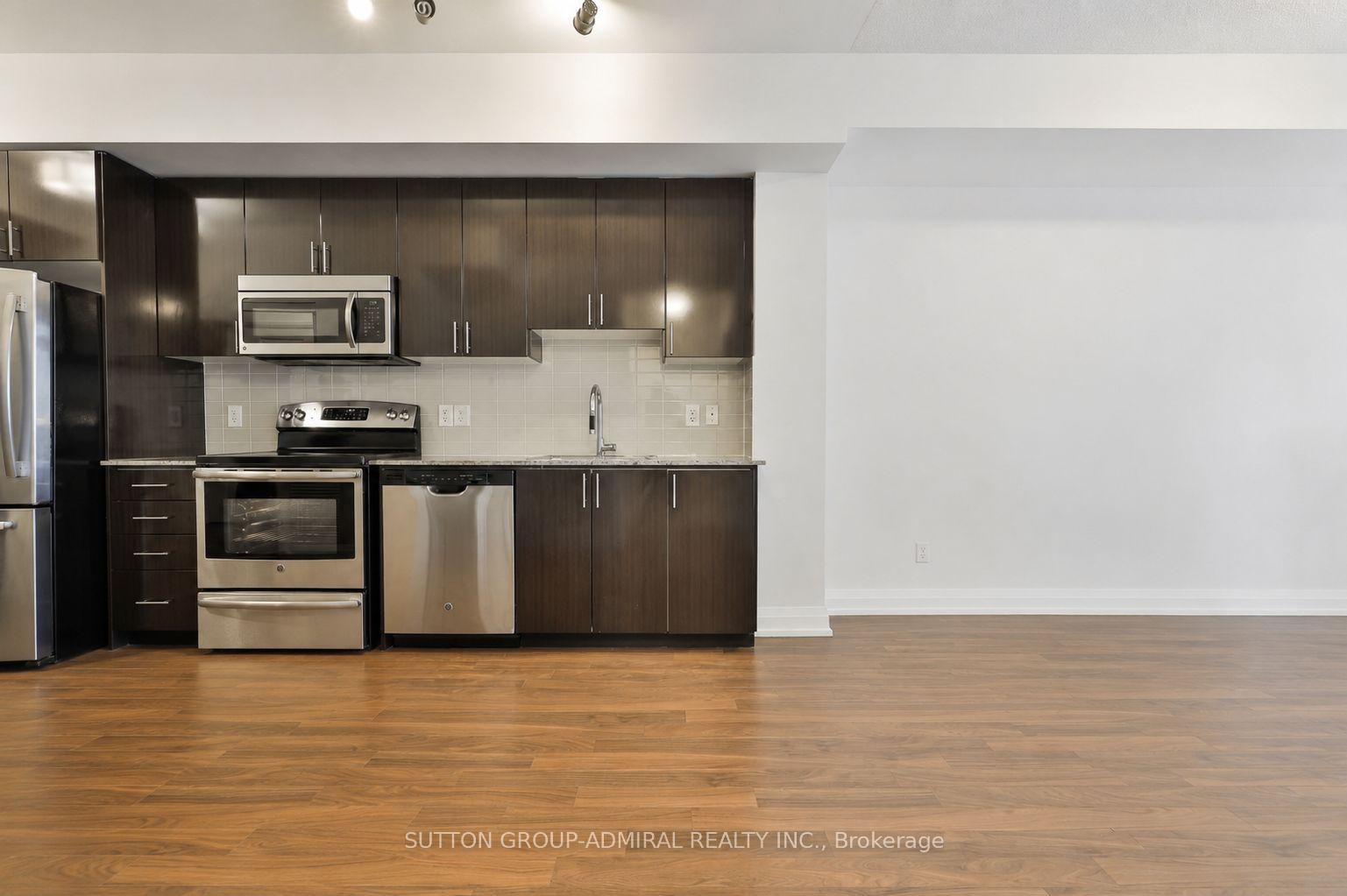 Photo 9 of Unit 405, 7171 Yonge Street, Markham, Grandview — HOMEH