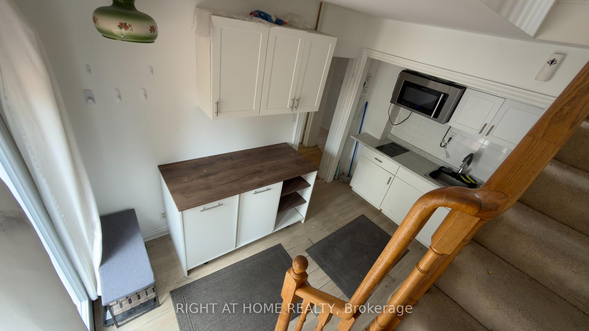 Photo 23 of 21 Mitre Place, Etobicoke, Kingsview Village-The Westway — HOMEH