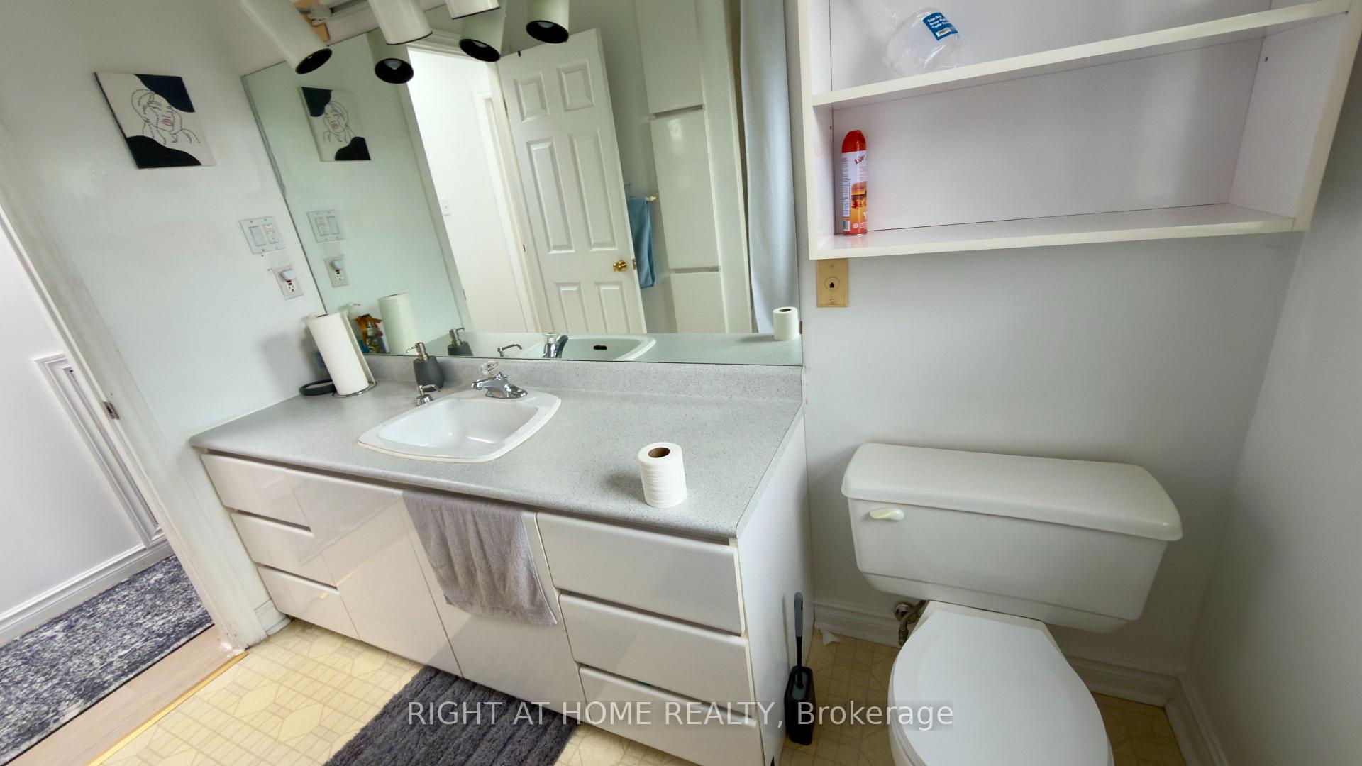 Photo 31 of 21 Mitre Place, Etobicoke, Kingsview Village-The Westway — HOMEH
