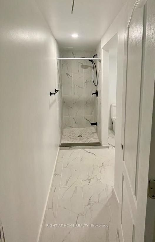Photo 36 of 21 Mitre Place, Etobicoke, Kingsview Village-The Westway — HOMEH