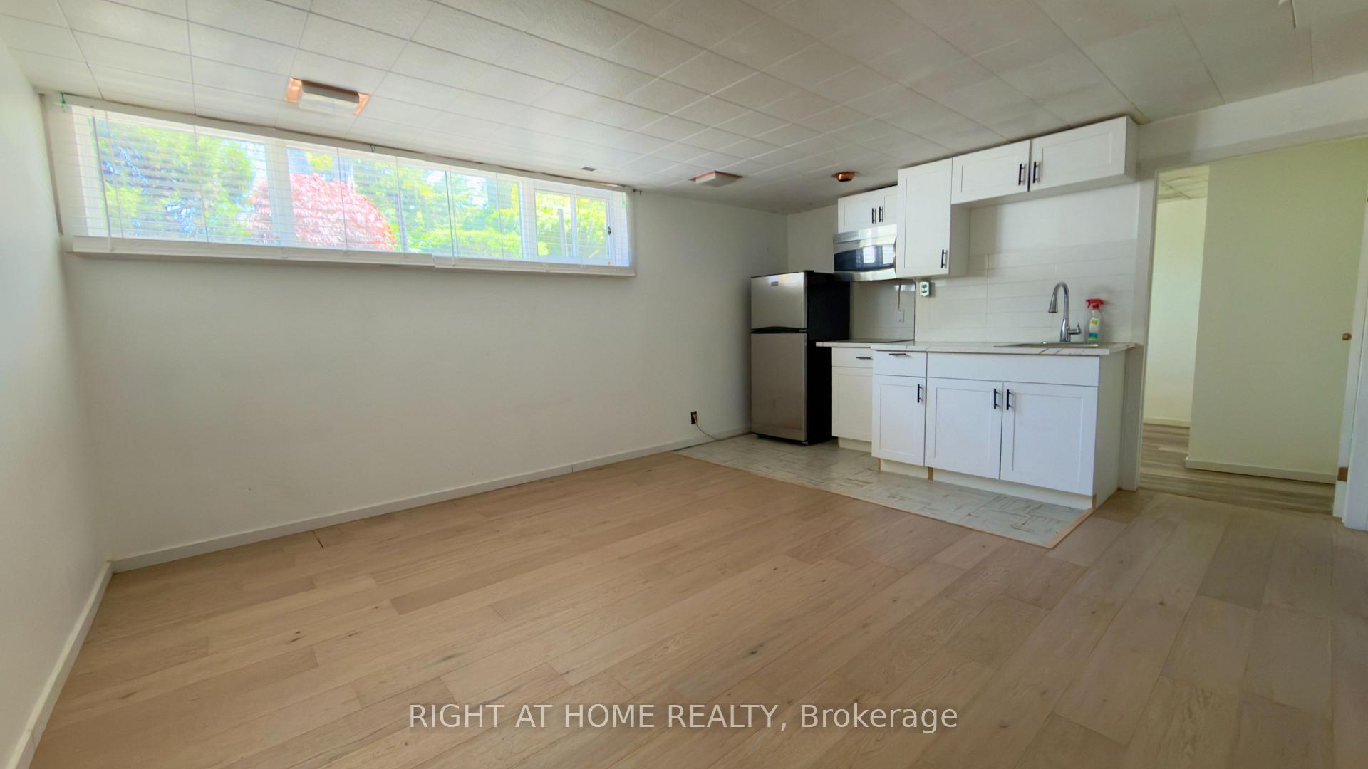 Photo 37 of 21 Mitre Place, Etobicoke, Kingsview Village-The Westway — HOMEH