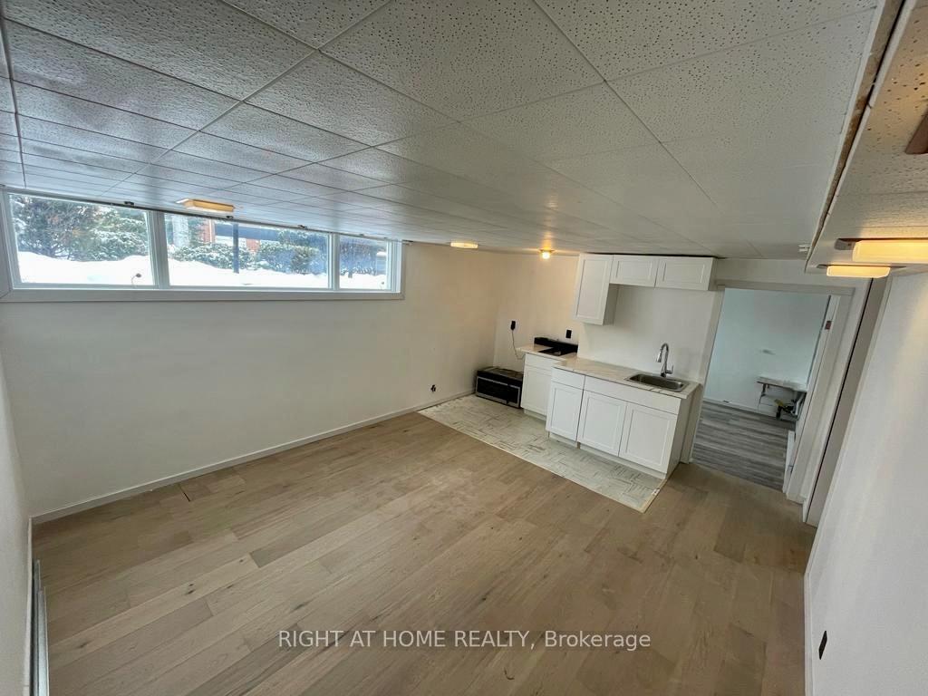 Photo 38 of 21 Mitre Place, Etobicoke, Kingsview Village-The Westway — HOMEH