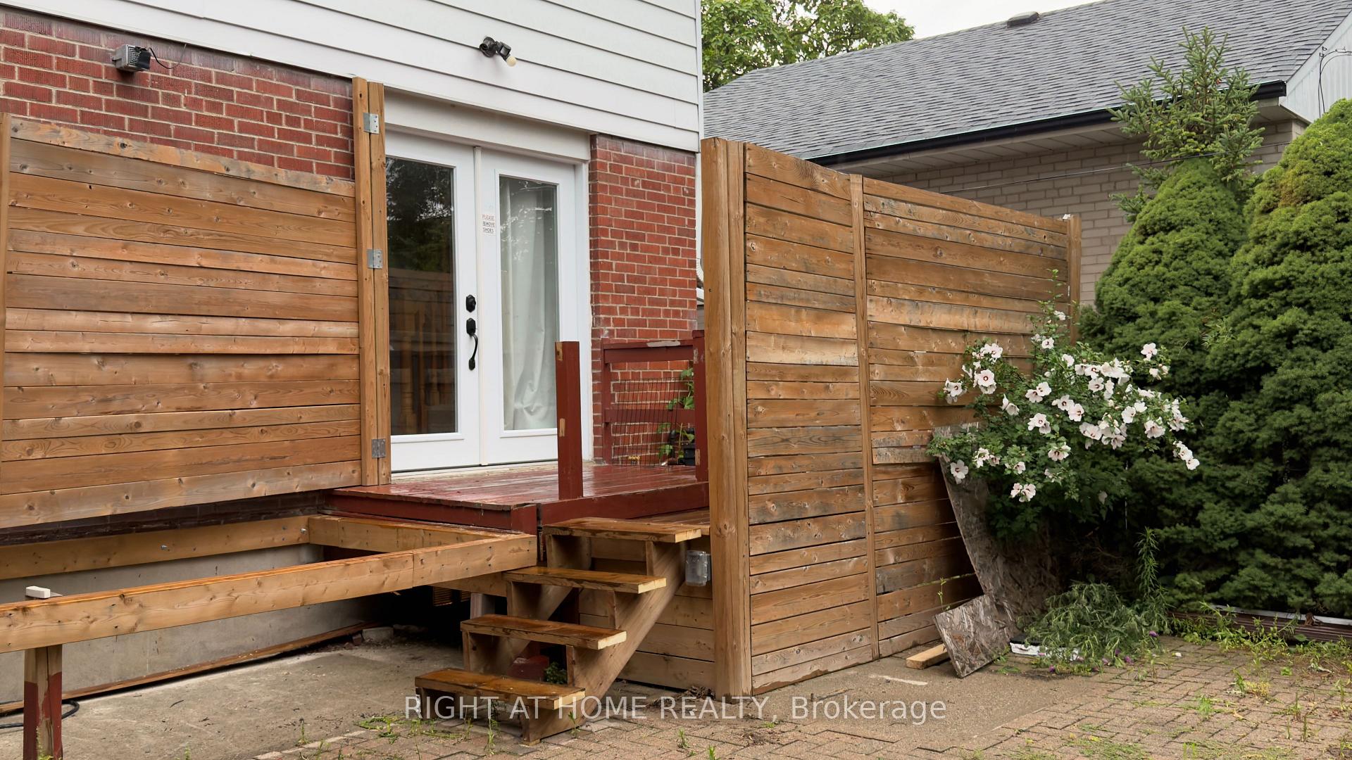 Photo 47 of 21 Mitre Place, Etobicoke, Kingsview Village-The Westway — HOMEH