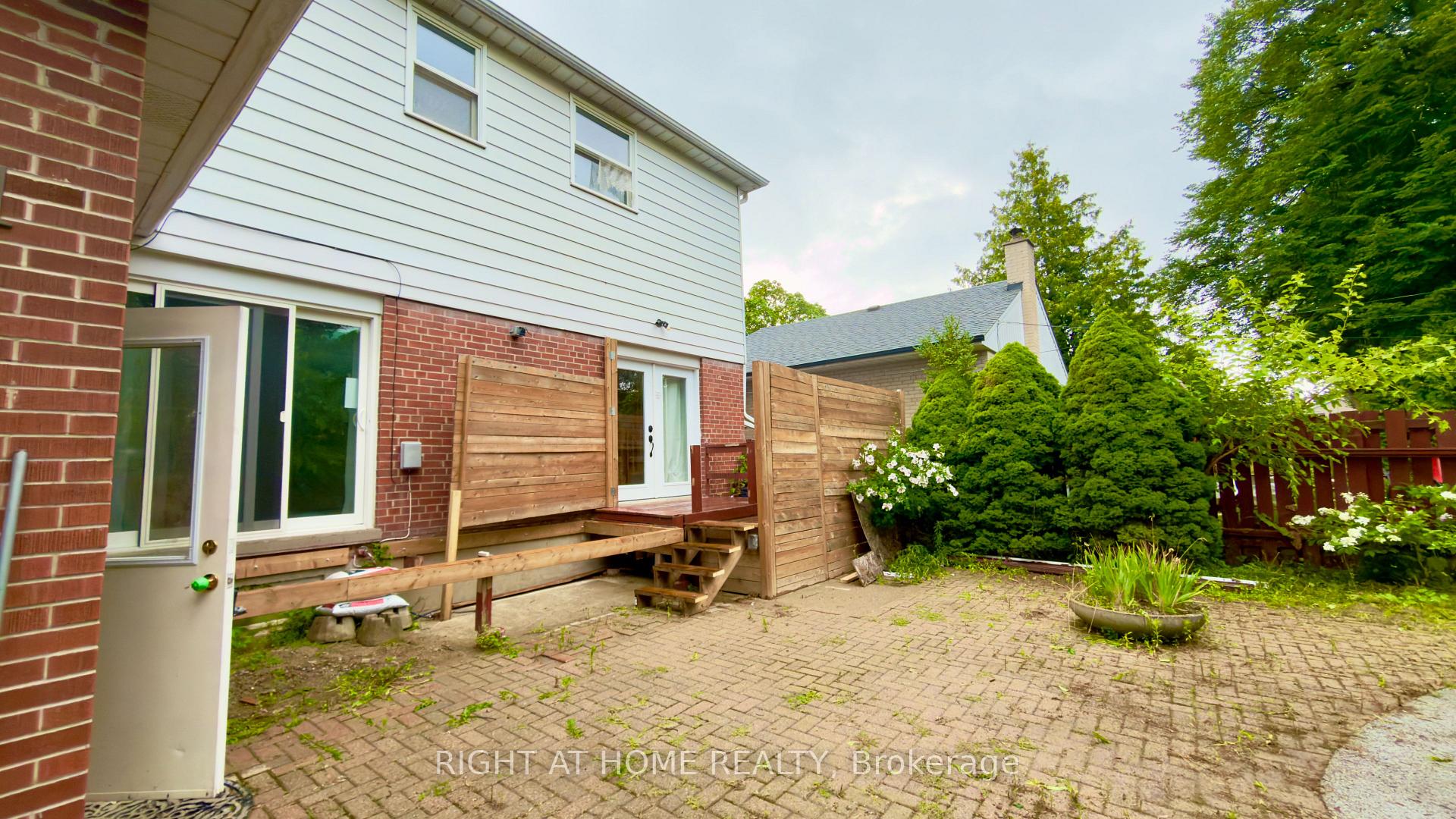 Photo 48 of 21 Mitre Place, Etobicoke, Kingsview Village-The Westway — HOMEH