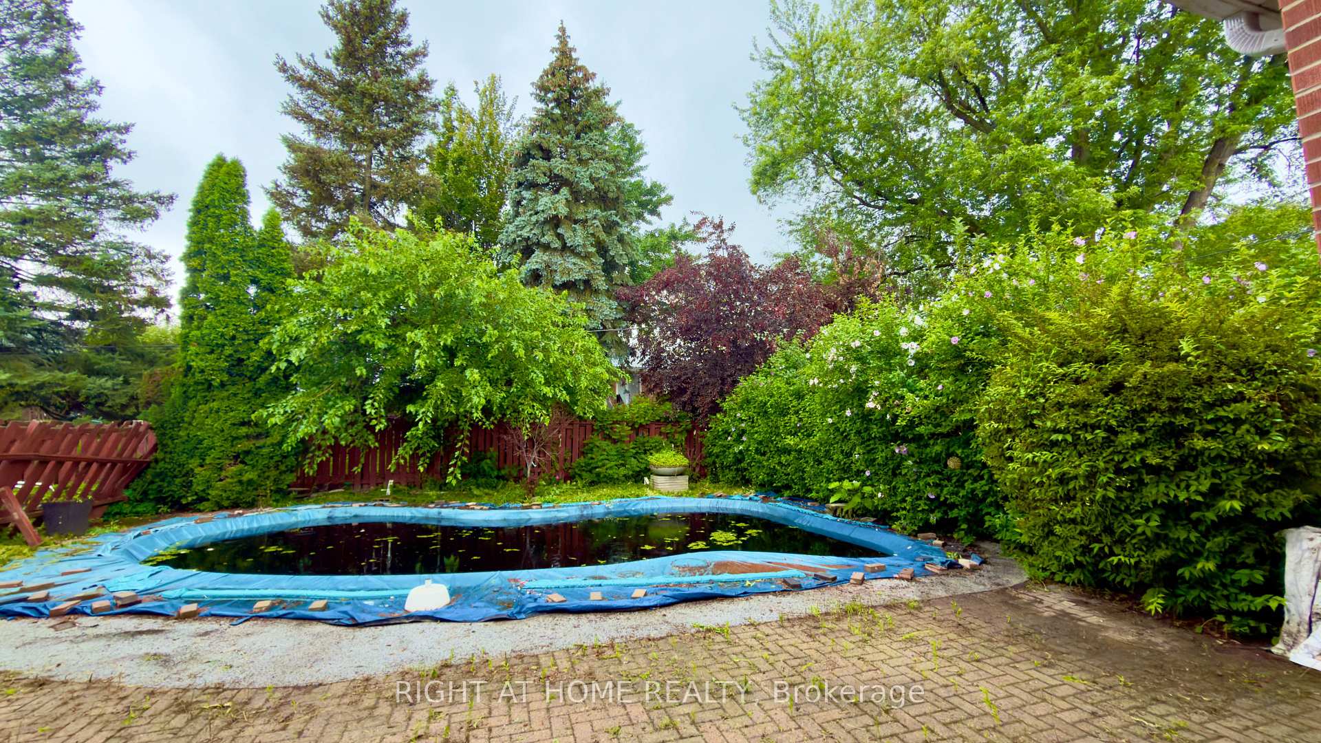 Photo 49 of 21 Mitre Place, Etobicoke, Kingsview Village-The Westway — HOMEH