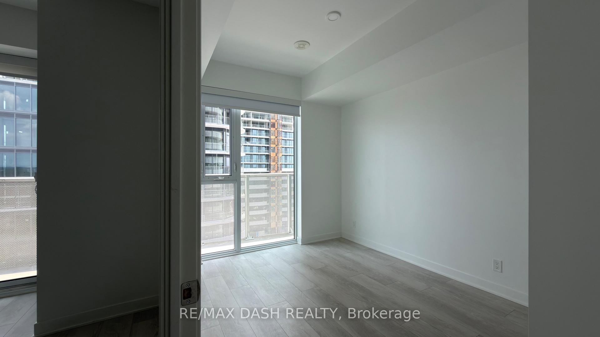 Photo 17 of Unit 1113, 6 Flavelle Trail, Vaughan, Steeles West Industrial — HOMEH
