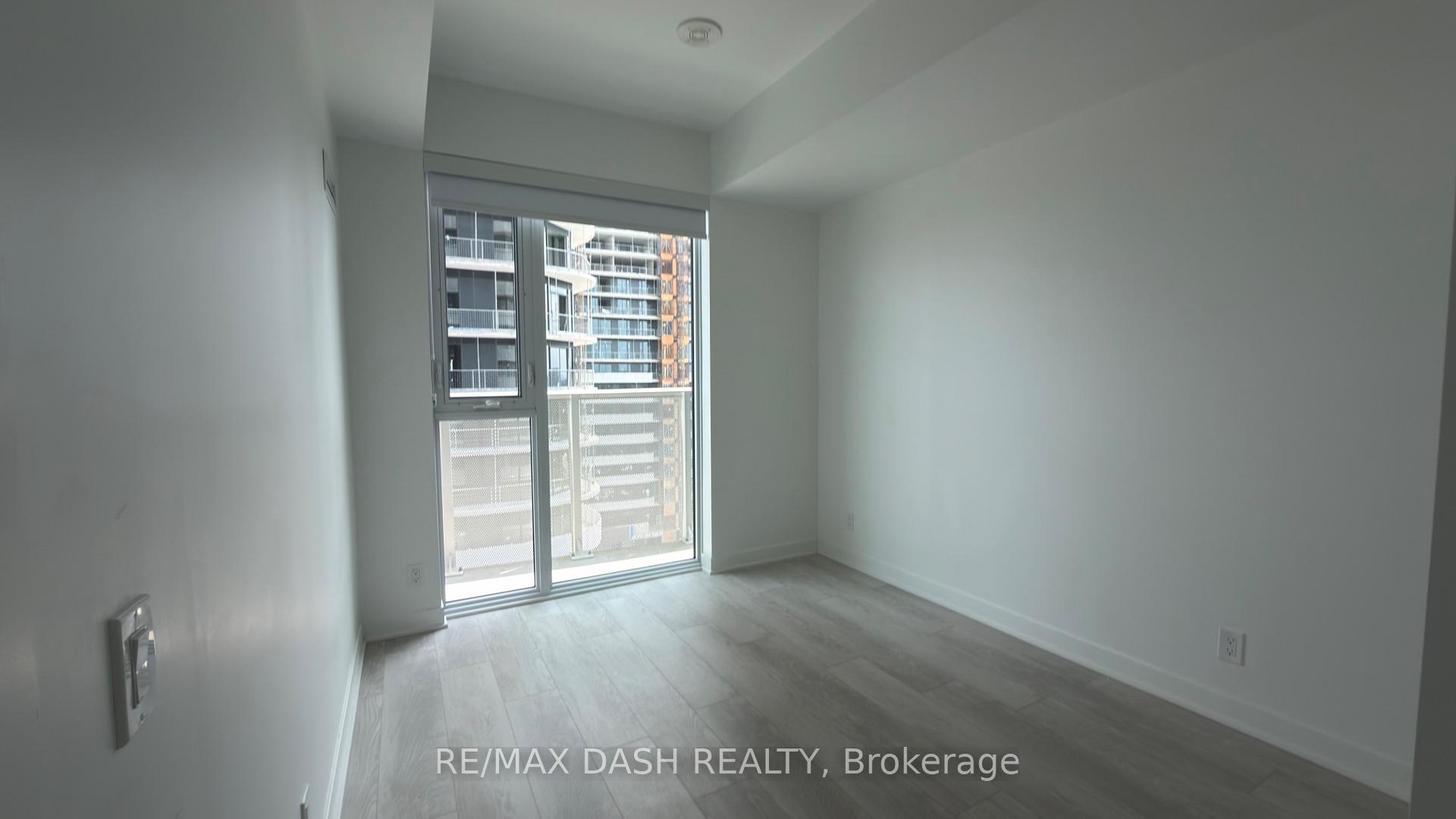 Photo 18 of Unit 1113, 6 Flavelle Trail, Vaughan, Steeles West Industrial — HOMEH