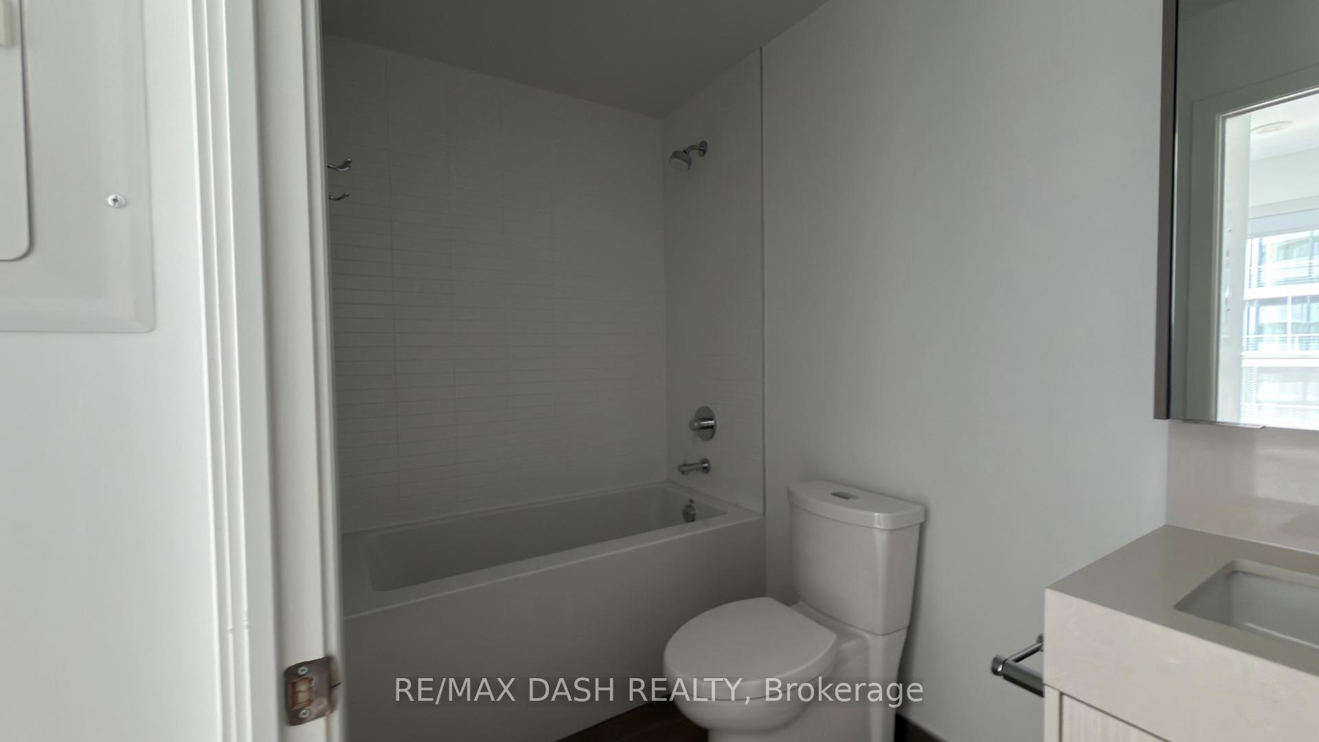 Photo 19 of Unit 1113, 6 Flavelle Trail, Vaughan, Steeles West Industrial — HOMEH