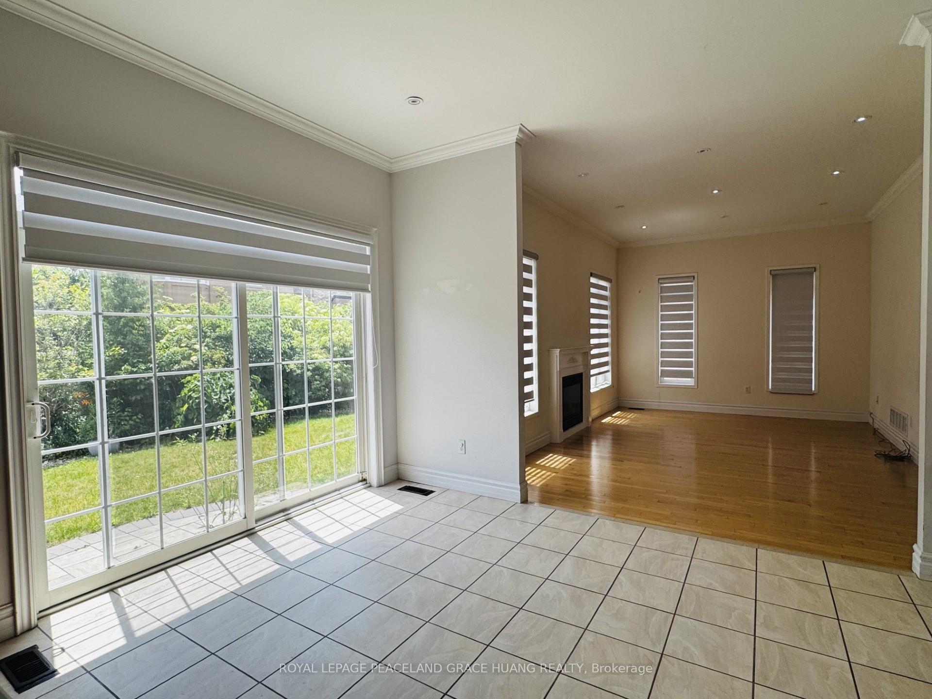 Photo 8 of 3 Tarmack Drive, Richmond Hill, Jefferson — HOMEH