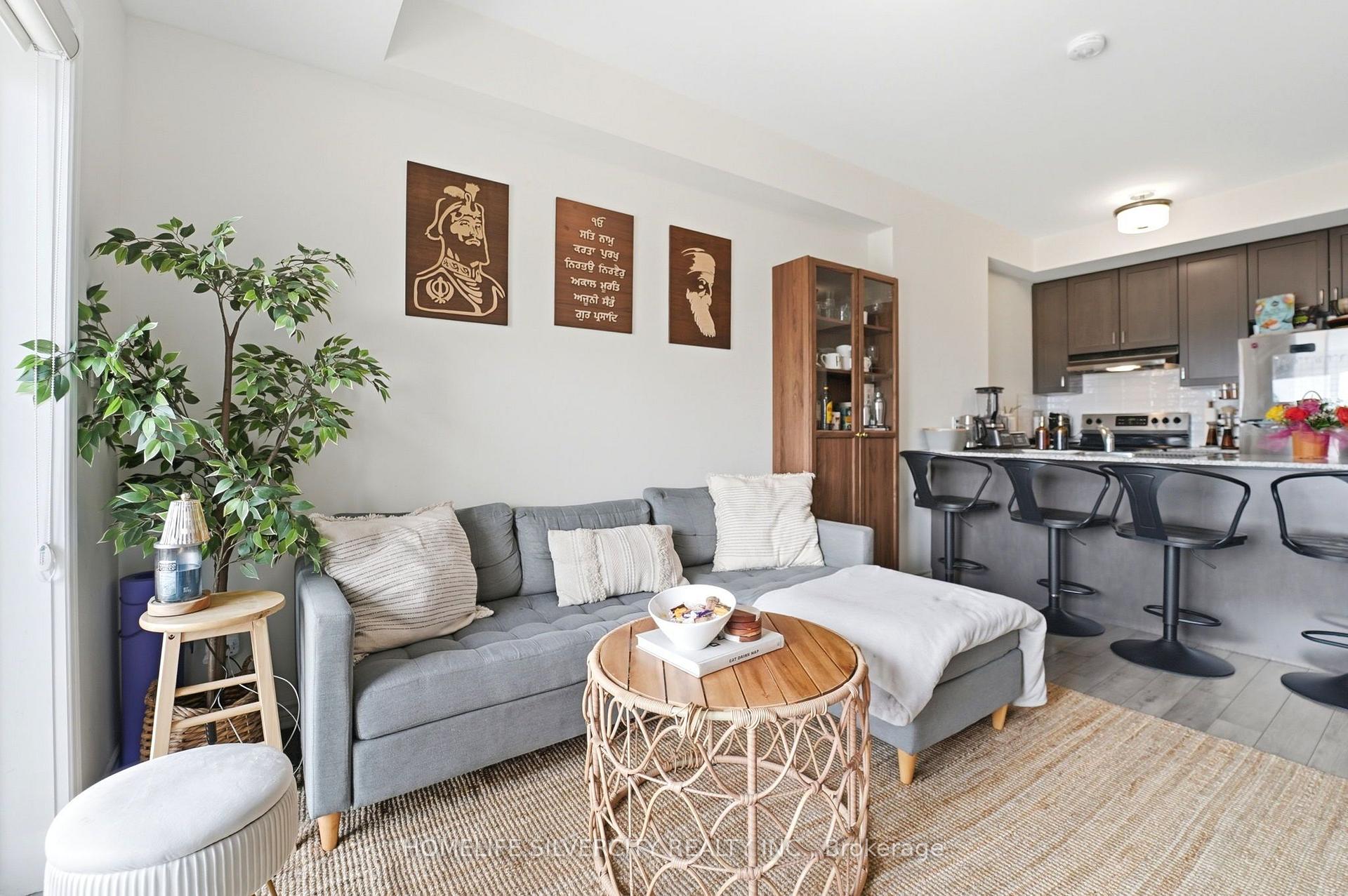 Photo 4 of Unit 604, 200 Lagerfield Drive, Brampton, Northwest Brampton — HOMEH