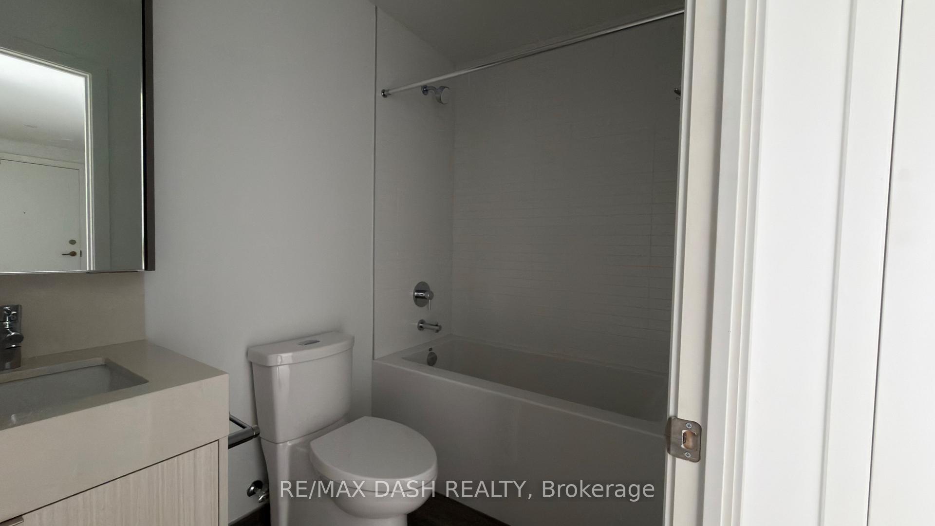 Photo 10 of Unit 1416, 6 Flavelle Trail, Vaughan, Steeles West Industrial — HOMEH