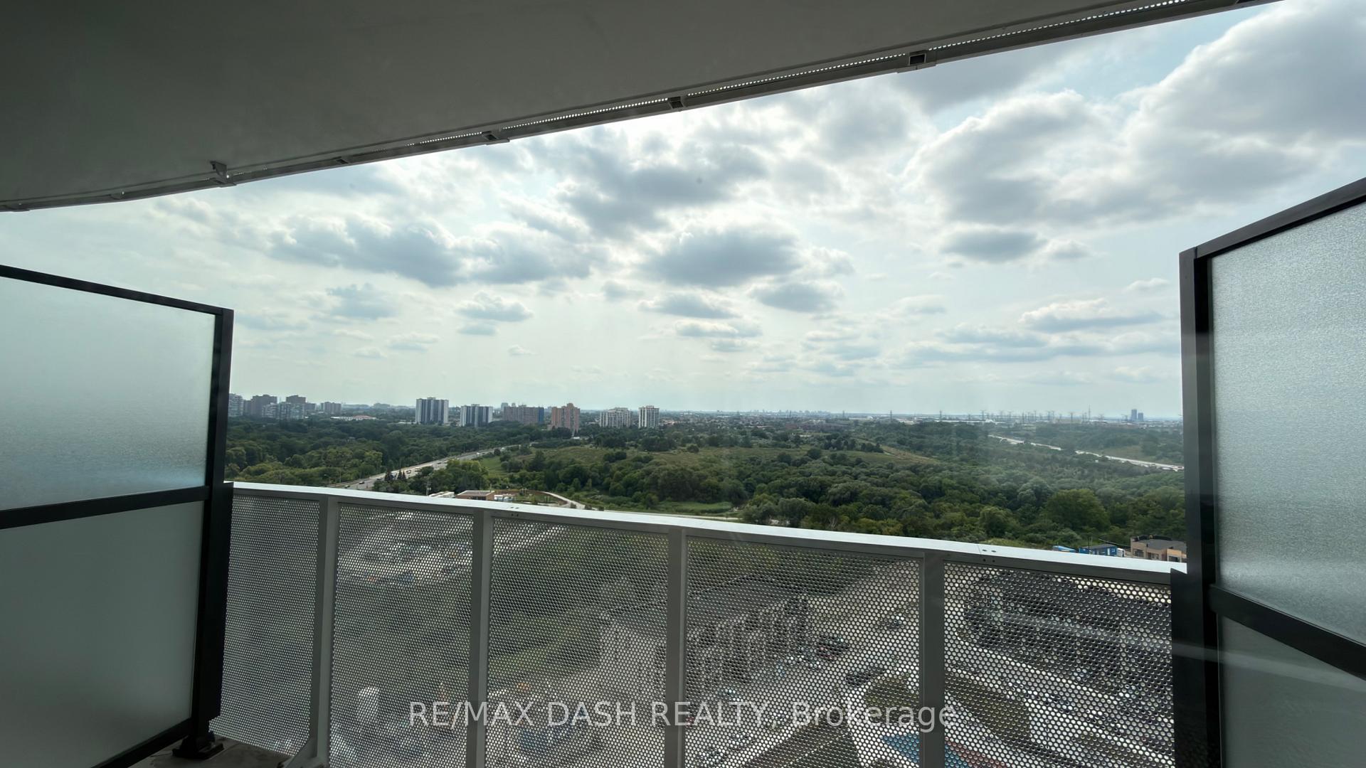 Photo 13 of Unit 1416, 6 Flavelle Trail, Vaughan, Steeles West Industrial — HOMEH