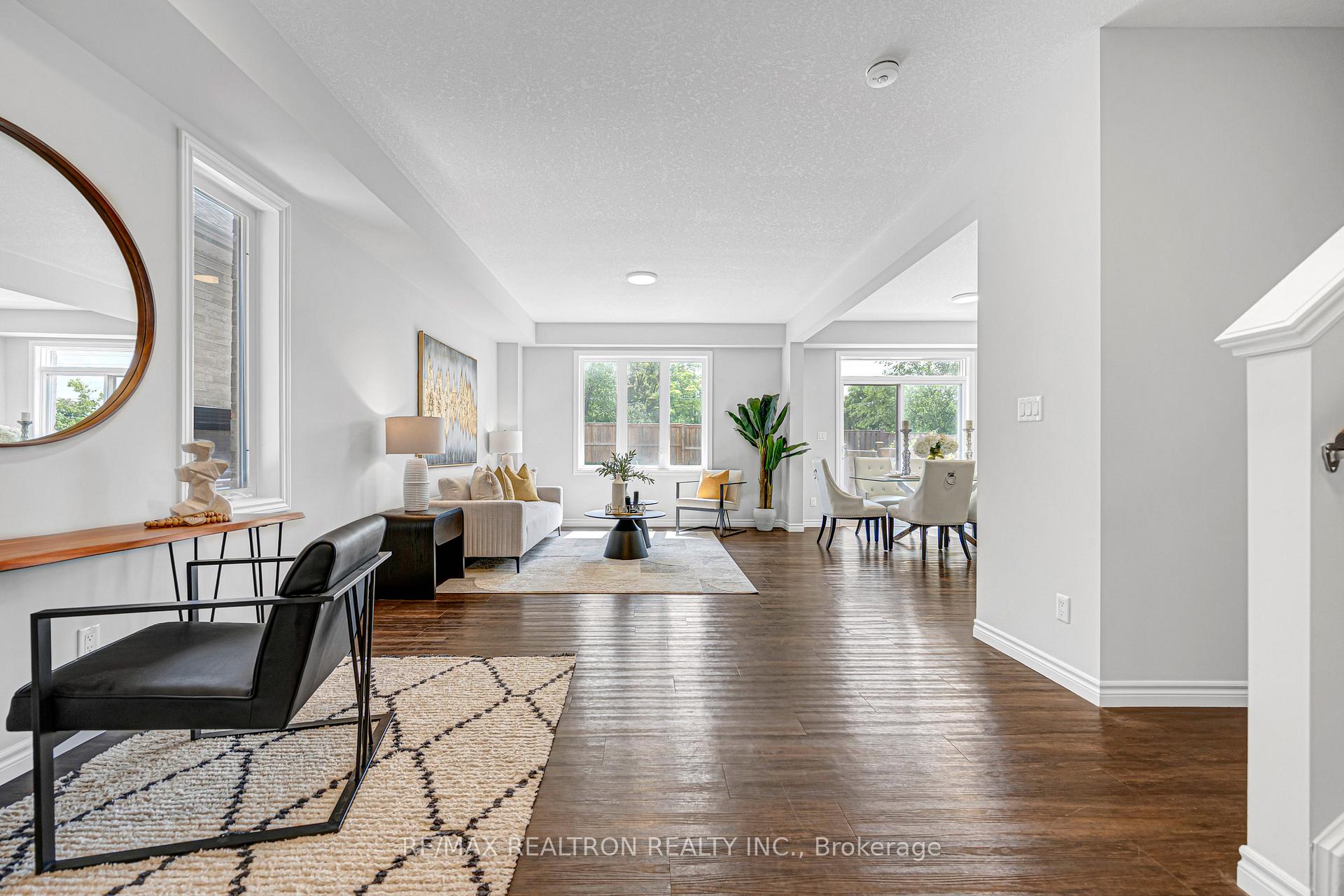 Photo 4 of 439 Avens Street, Waterloo, Columbia Forest/Clair Hills — HOMEH