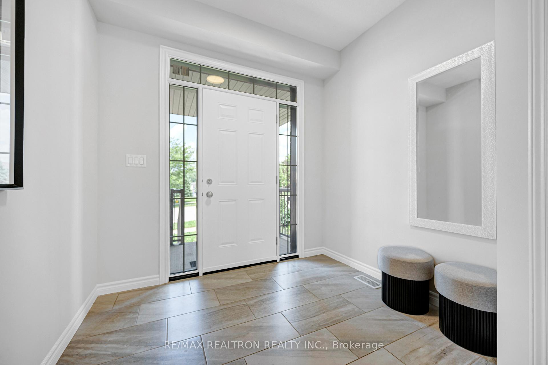 Photo 9 of 439 Avens Street, Waterloo, Columbia Forest/Clair Hills — HOMEH