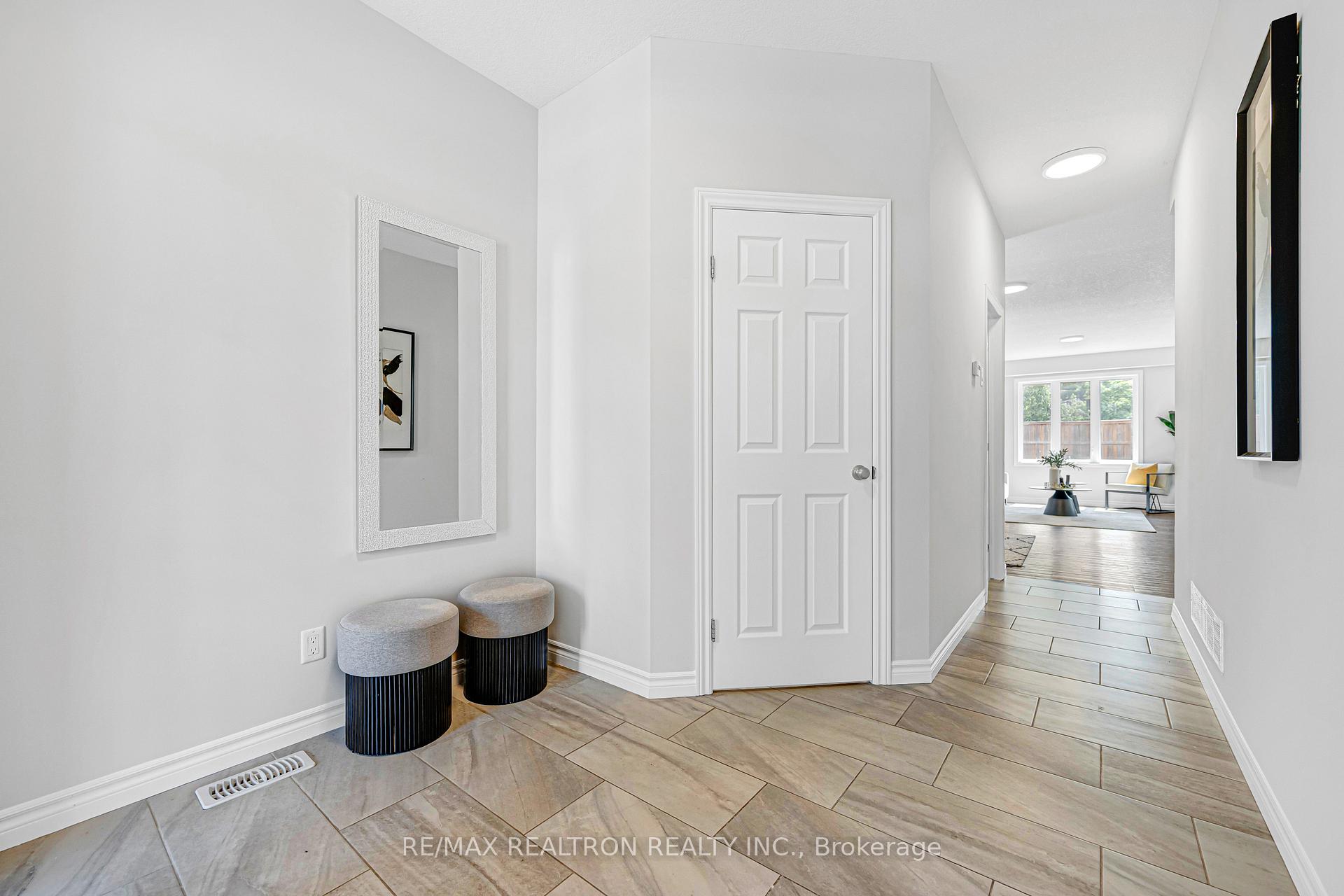 Photo 10 of 439 Avens Street, Waterloo, Columbia Forest/Clair Hills — HOMEH