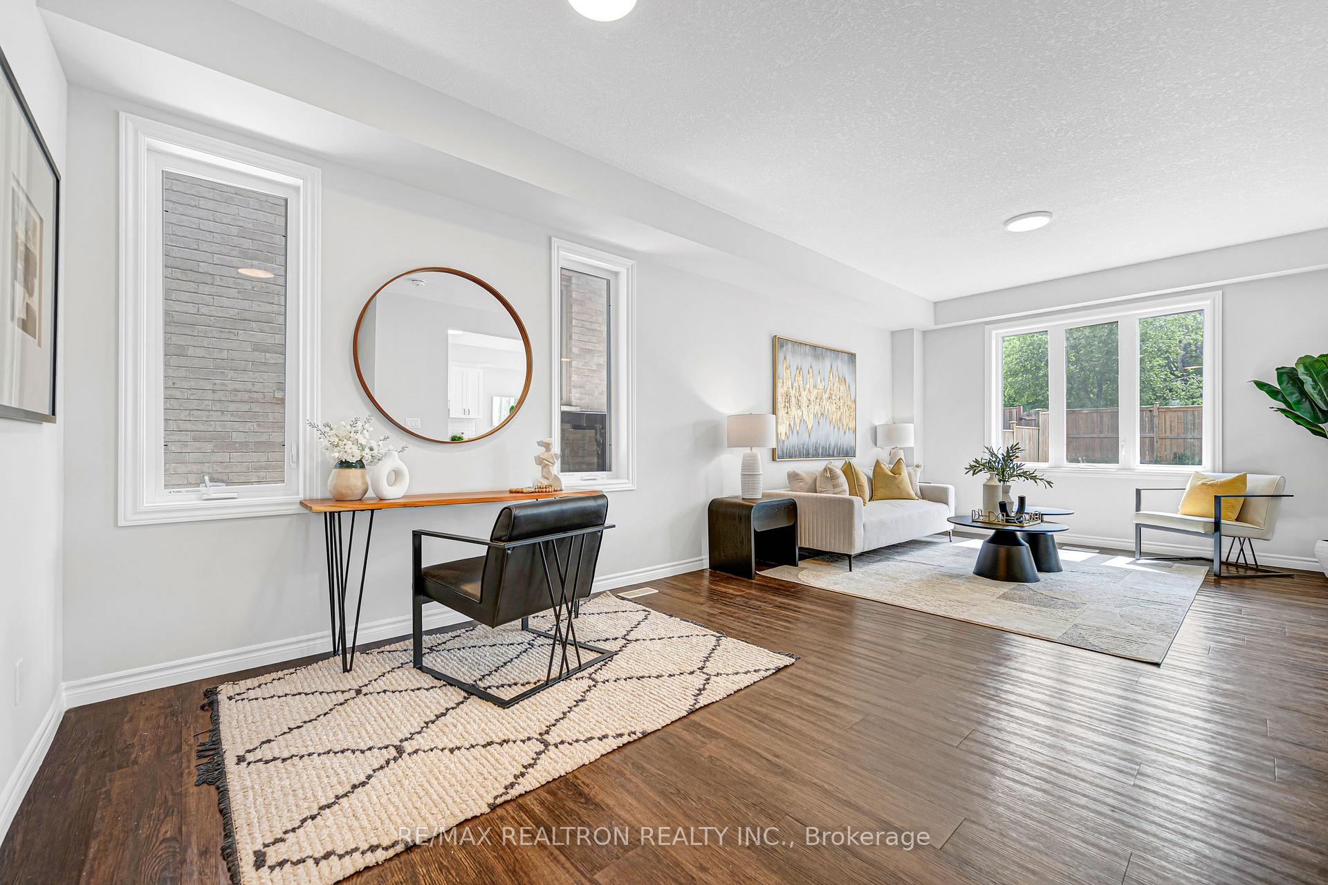 Photo 12 of 439 Avens Street, Waterloo, Columbia Forest/Clair Hills — HOMEH