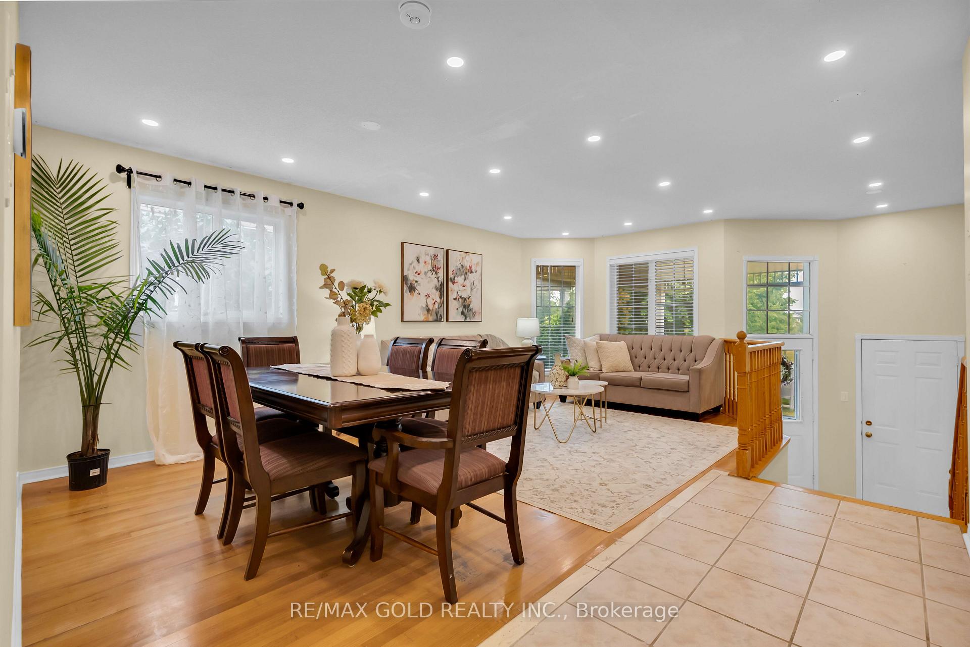 Front of 74 Fletchers Creek Boulevard