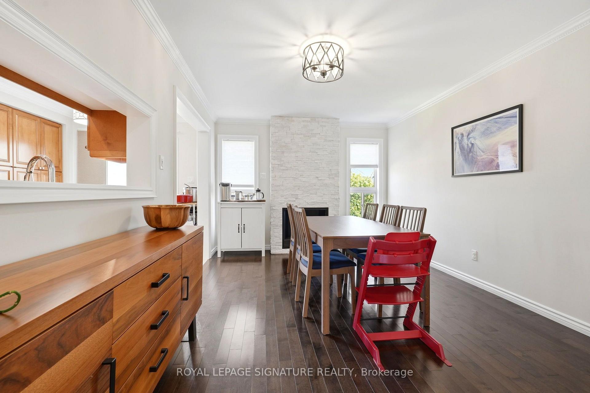 Photo 5 of 36 Moorefield Drive, Scarborough, Rouge — HOMEH