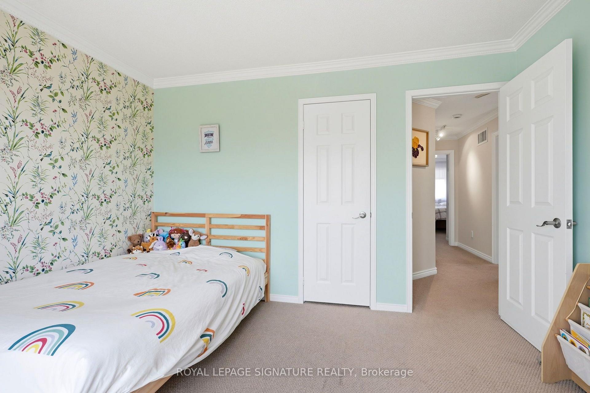 Photo 16 of 36 Moorefield Drive, Scarborough, Rouge — HOMEH