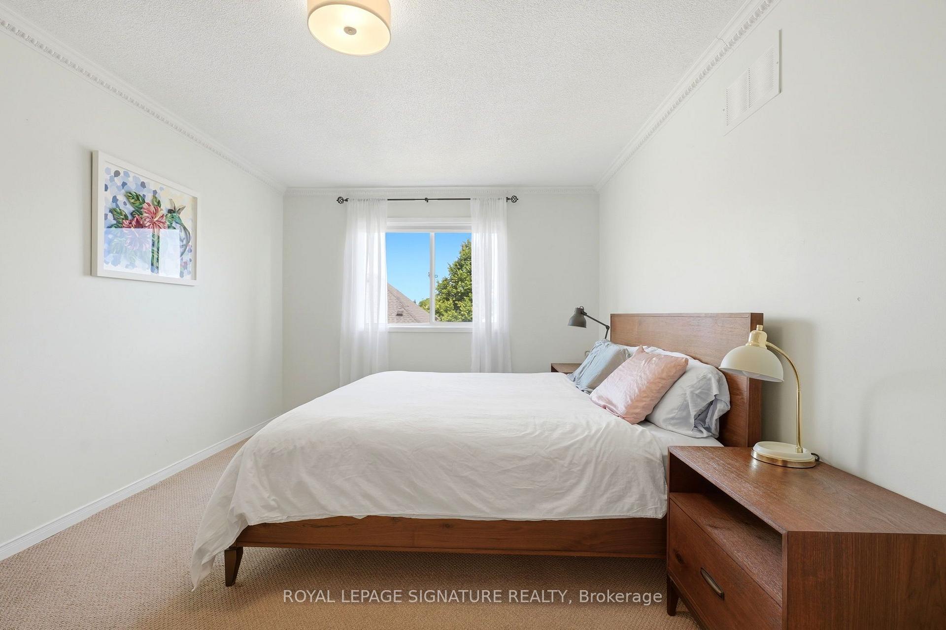 Photo 20 of 36 Moorefield Drive, Scarborough, Rouge — HOMEH