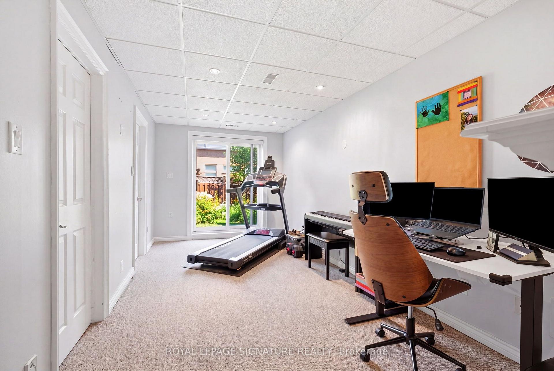 Photo 25 of 36 Moorefield Drive, Scarborough, Rouge — HOMEH