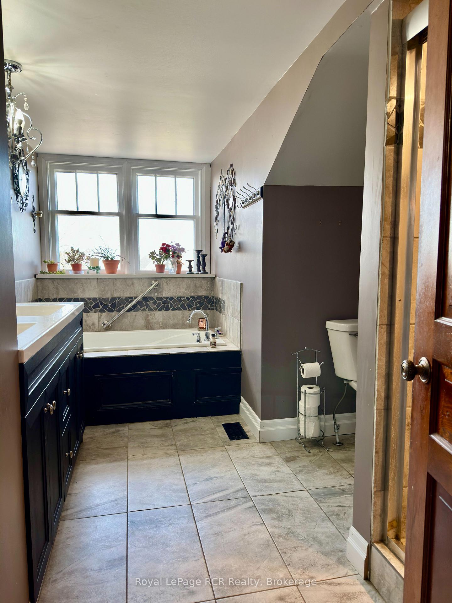 Photo 34 of 388 Durham Road E, West Grey — HOMEH